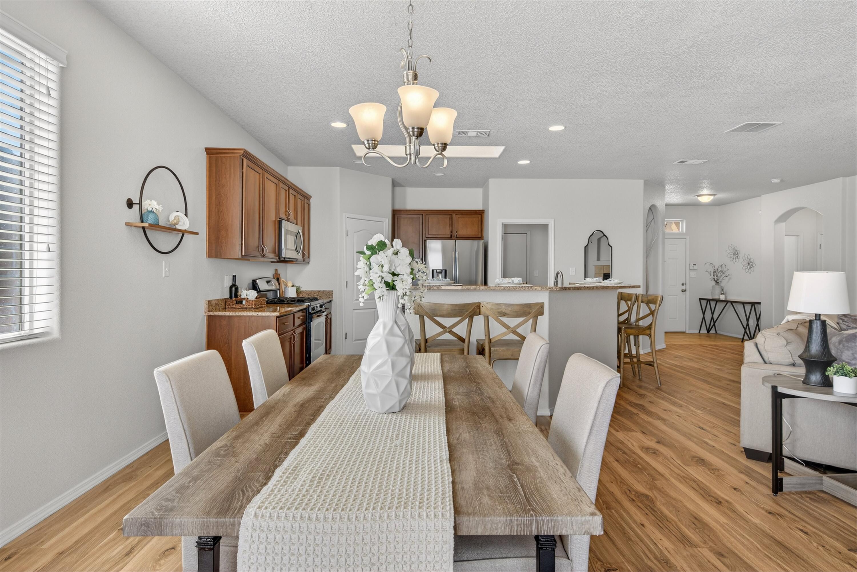 8305 Bouvardia Avenue NW