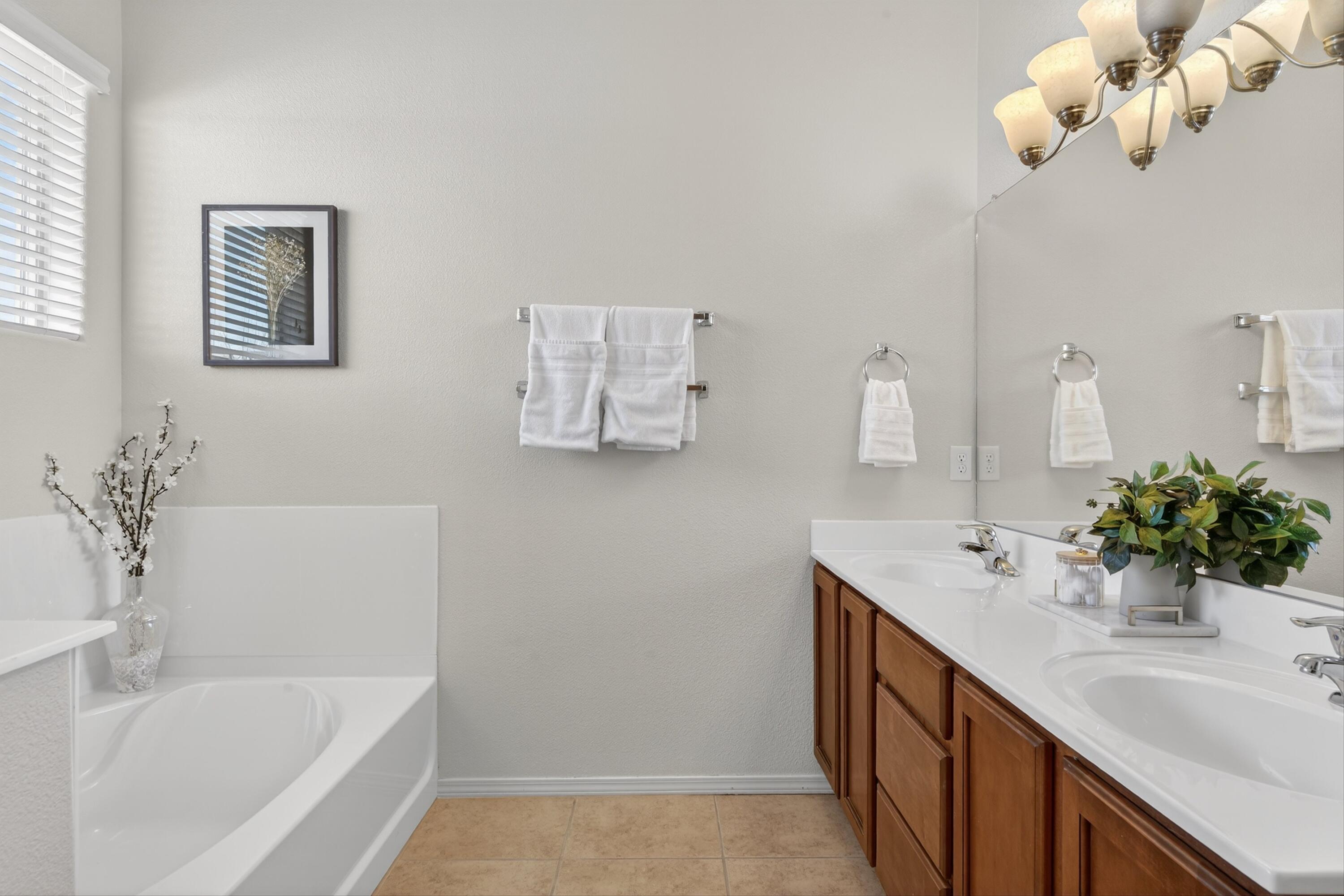 8305 Bouvardia Avenue NW