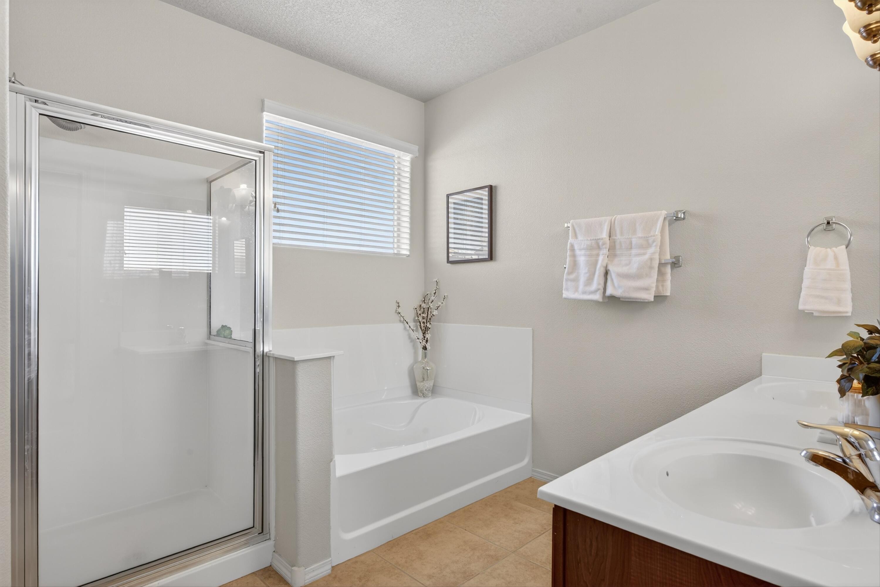 8305 Bouvardia Avenue NW