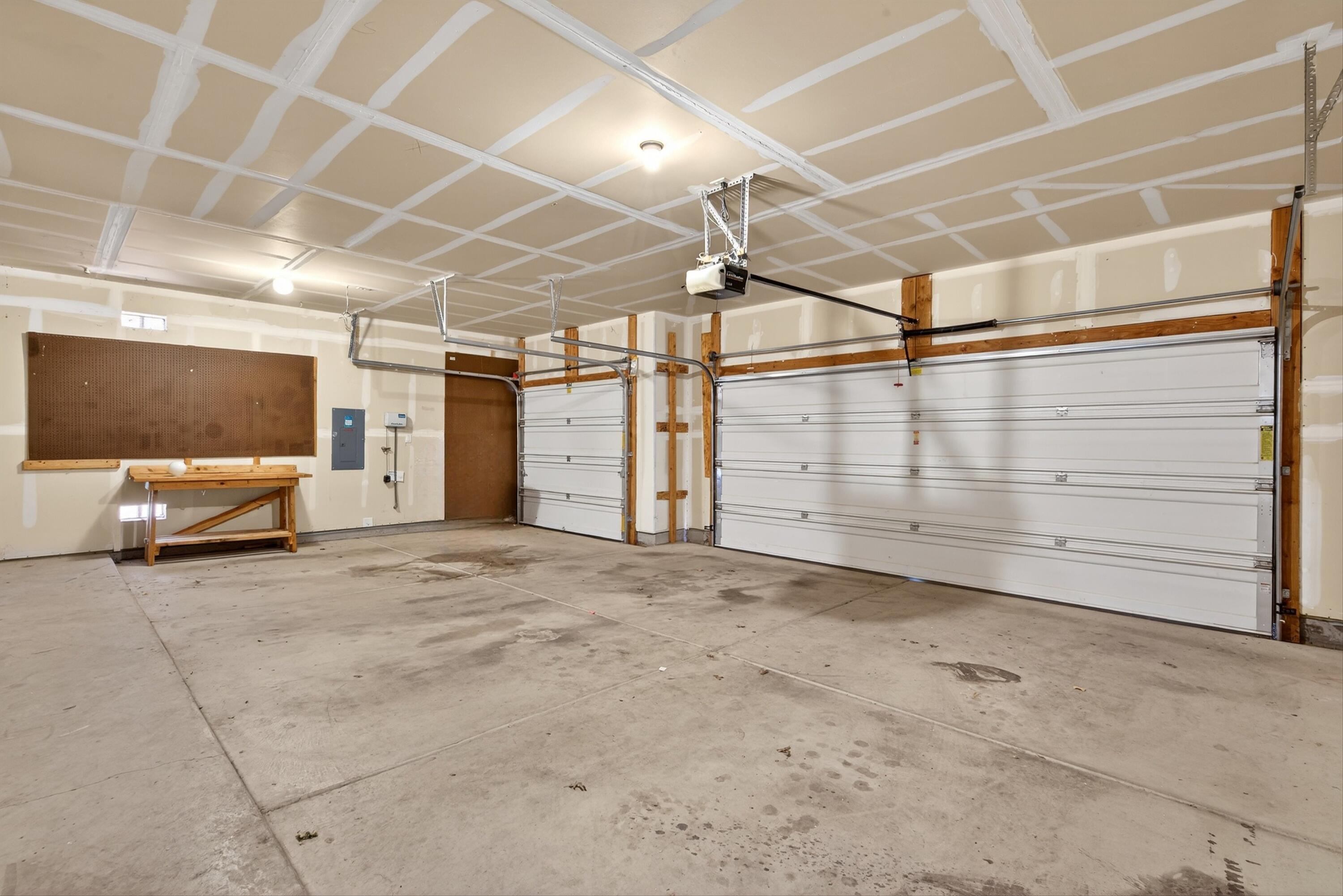 8305 Bouvardia Avenue NW