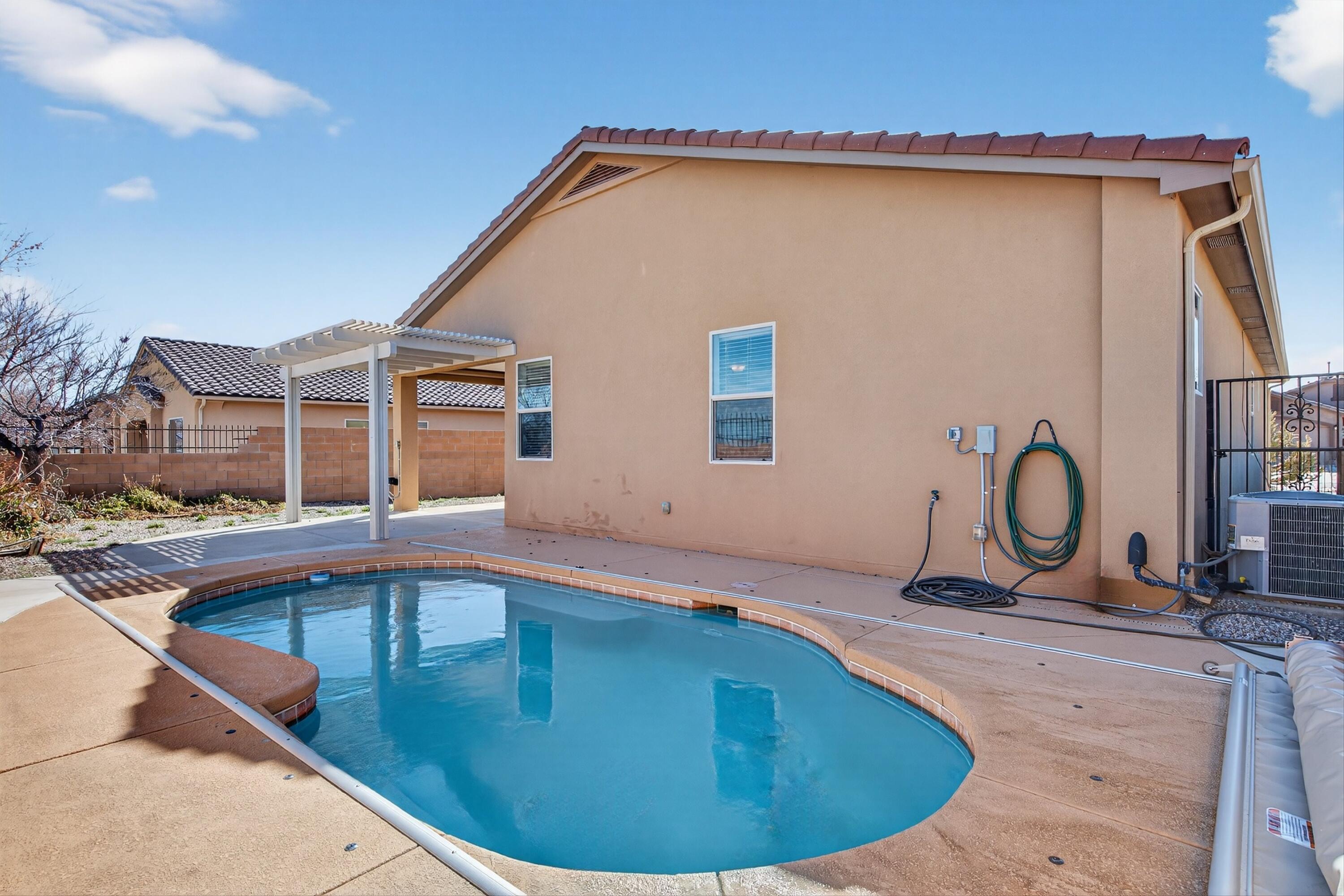 8305 Bouvardia Avenue NW