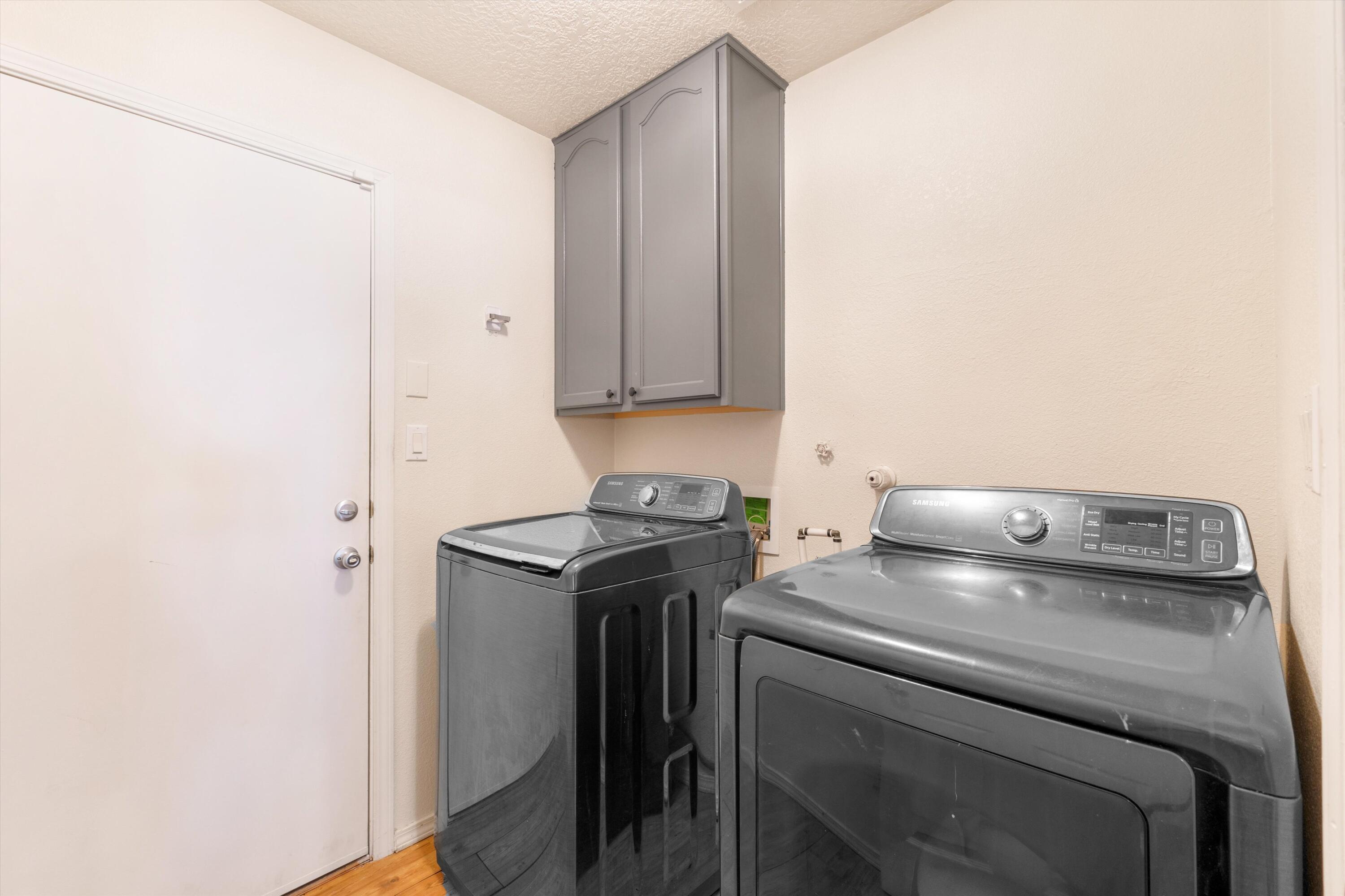 956 Galeras Street NW