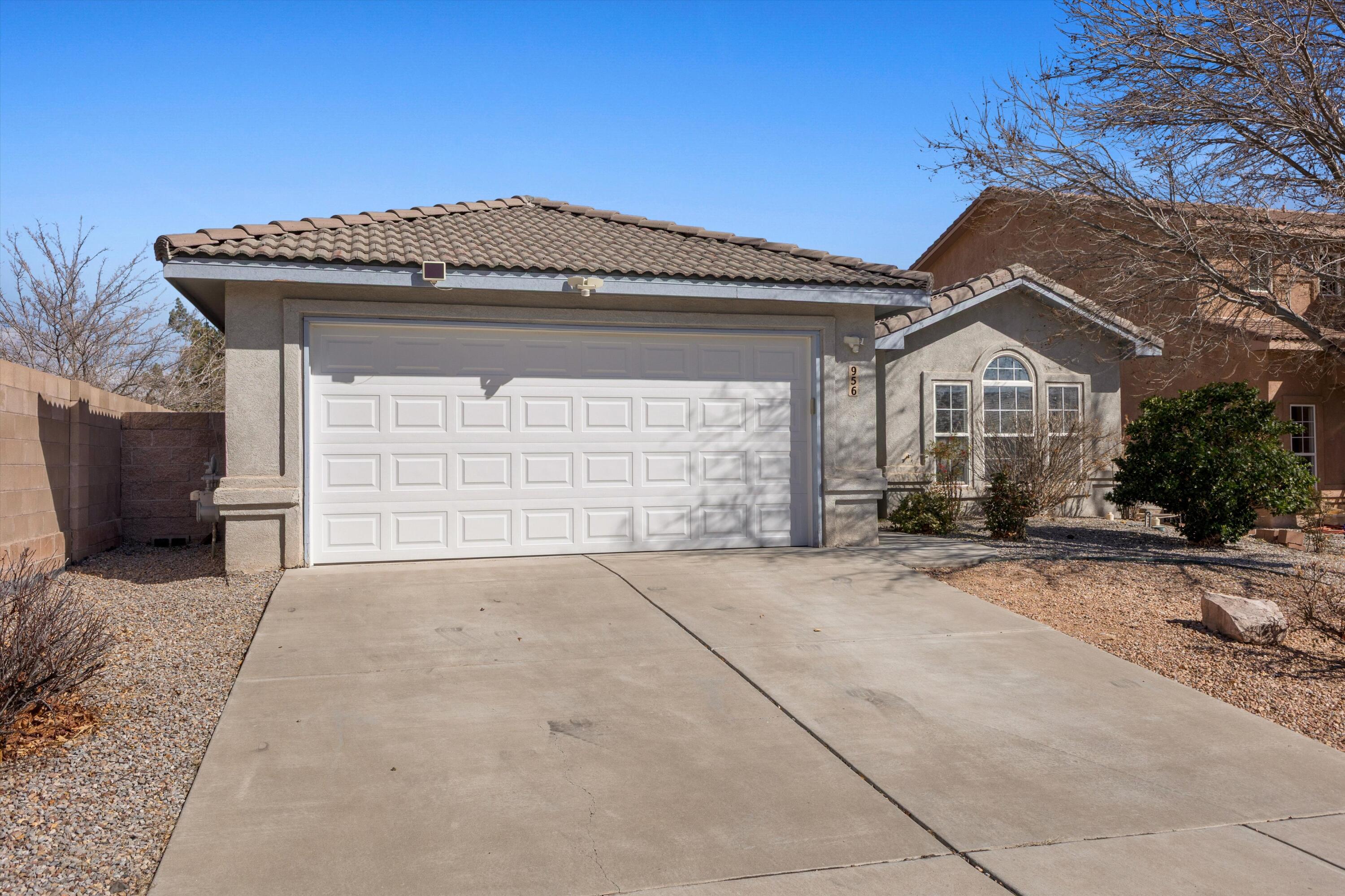 956 Galeras Street NW