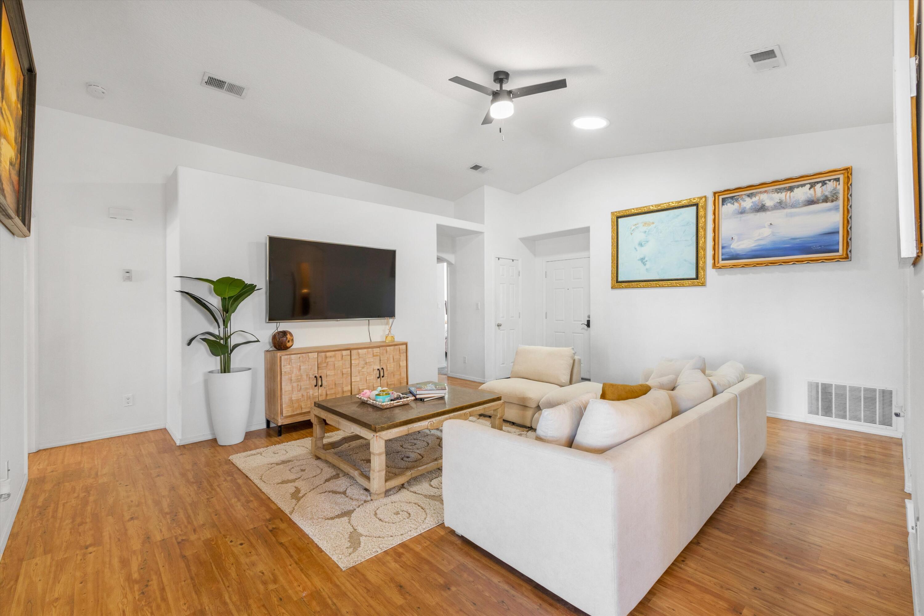 956 Galeras Street NW