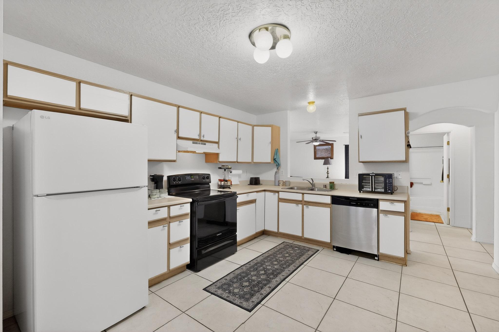 3032 Laurel Meadows Drive NE