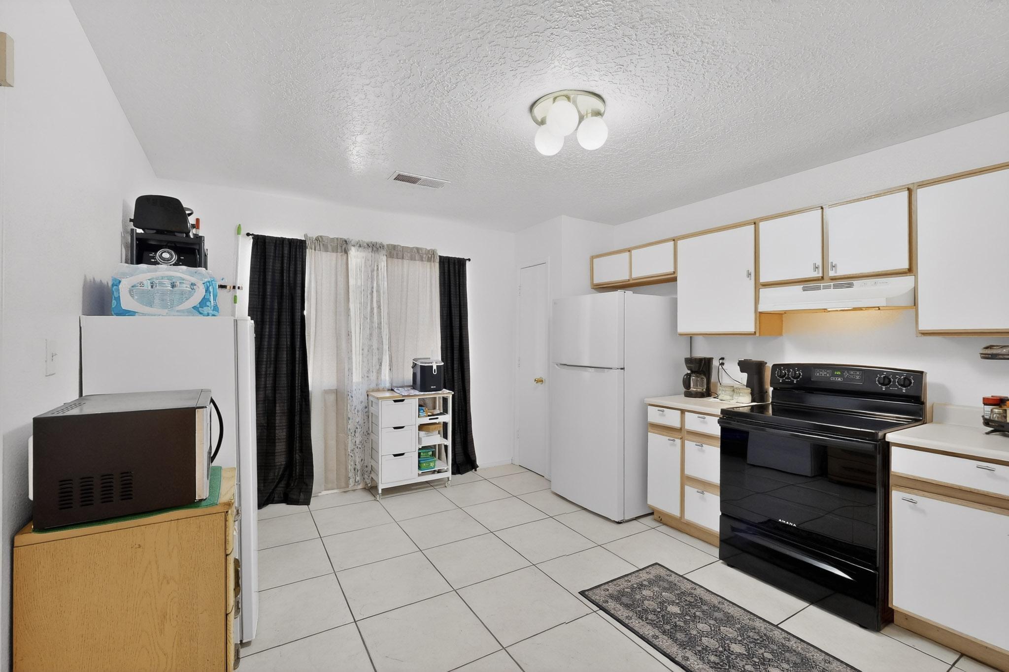 3032 Laurel Meadows Drive NE