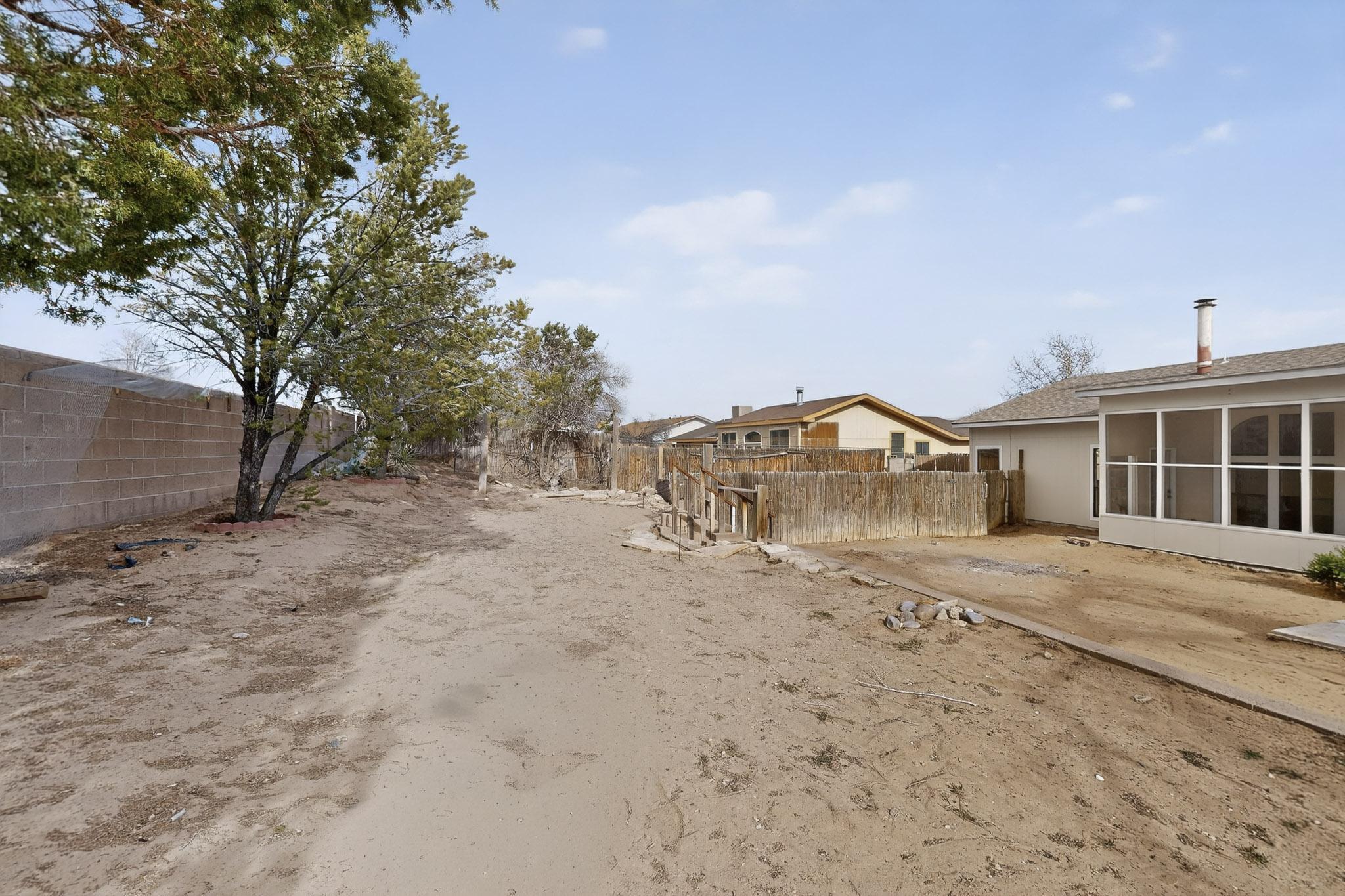 1709 Savannah Drive NE