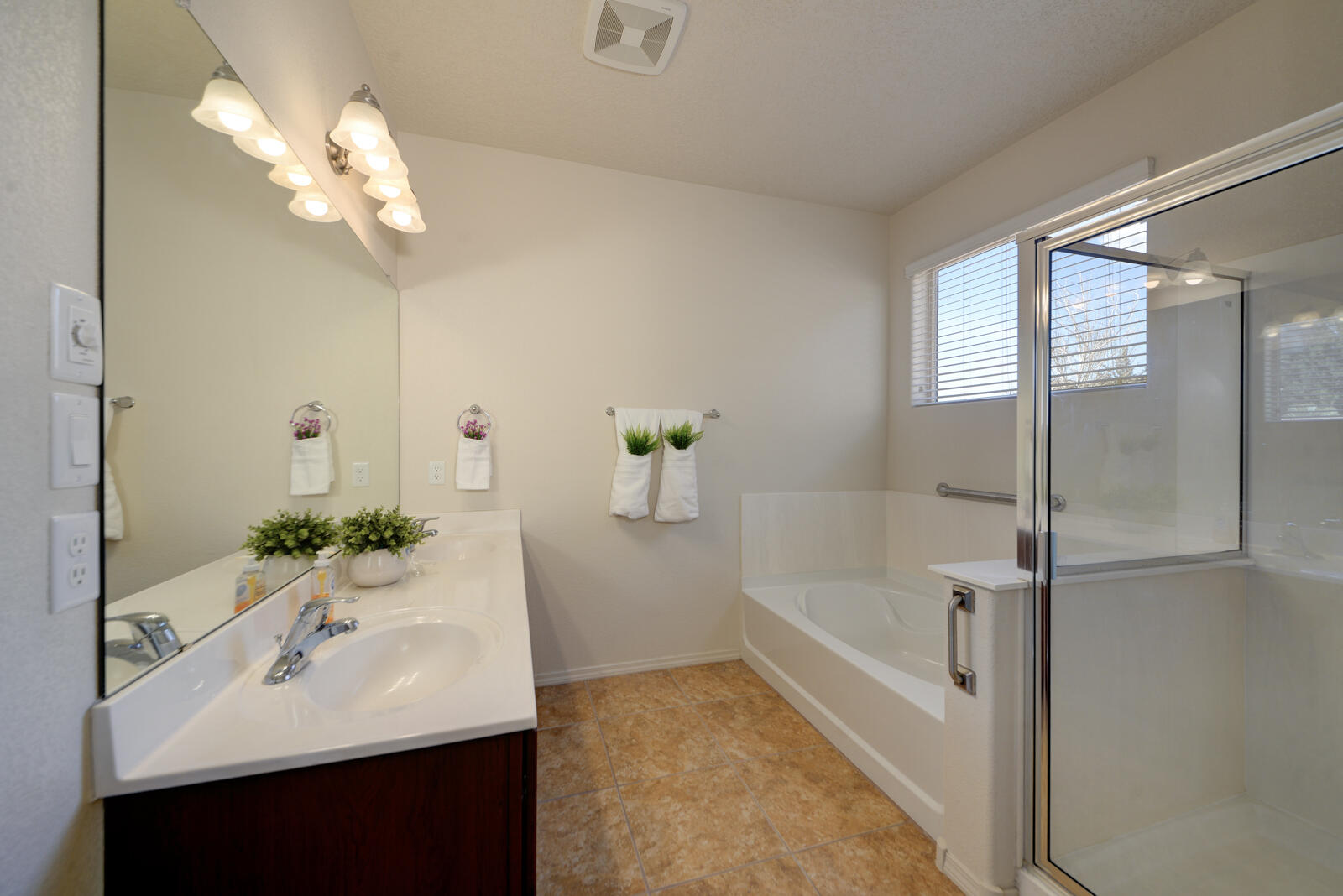 9228 Cumulus Place NW