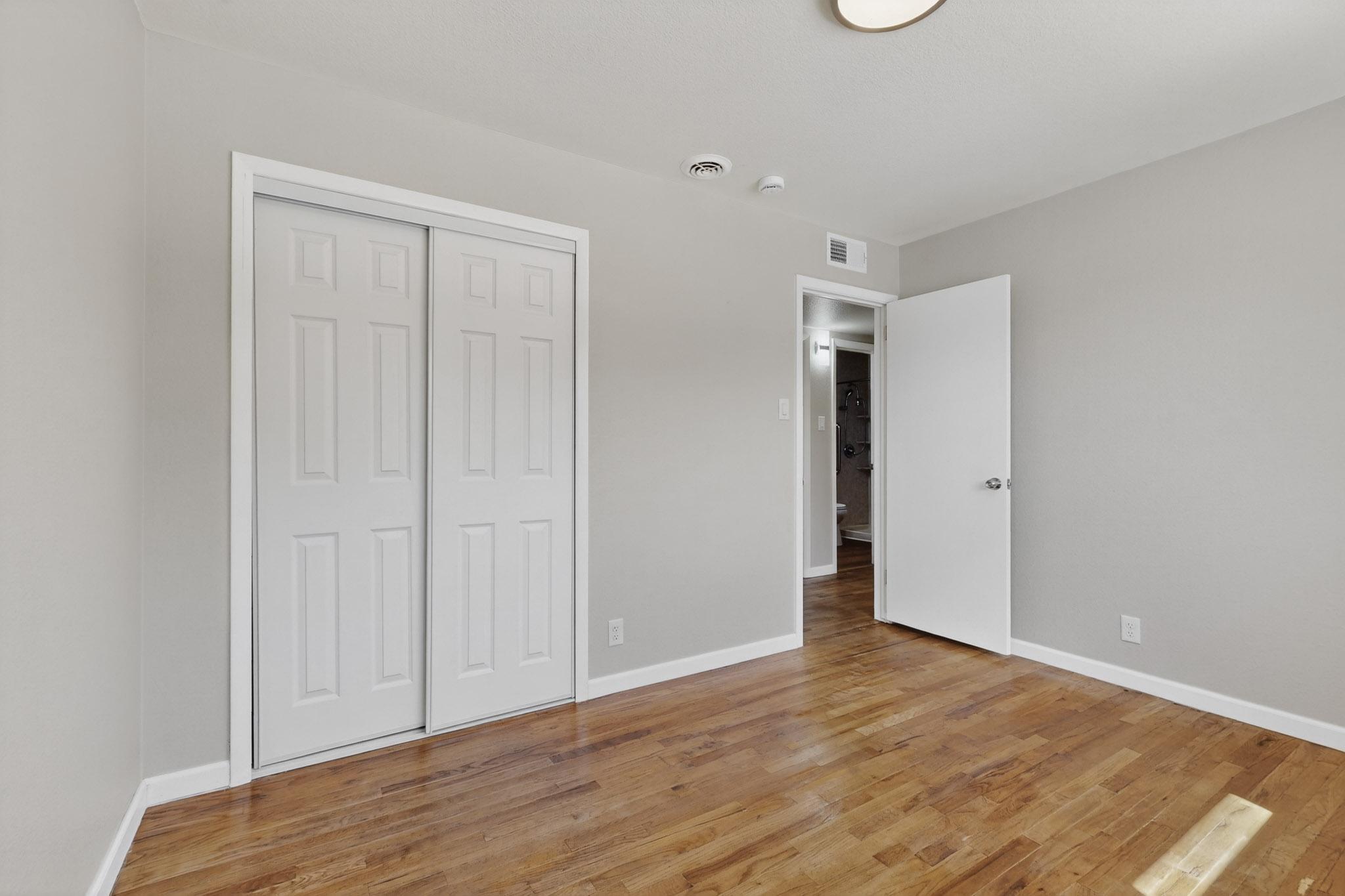 5001 Douglas Macarthur Road NE