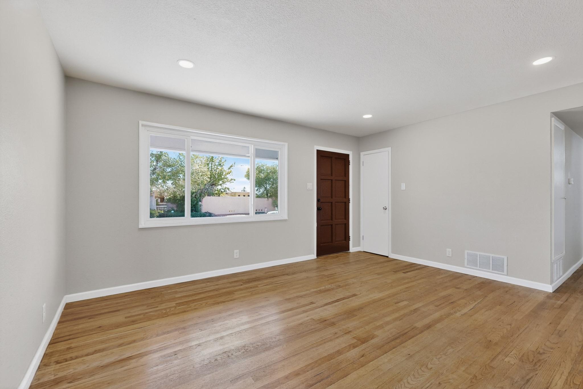 5001 Douglas Macarthur Road NE