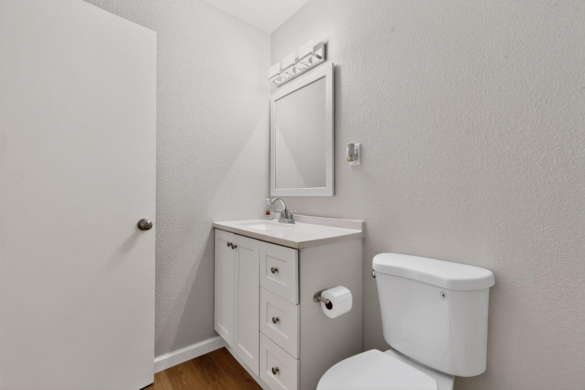 5001 Douglas Macarthur Road NE