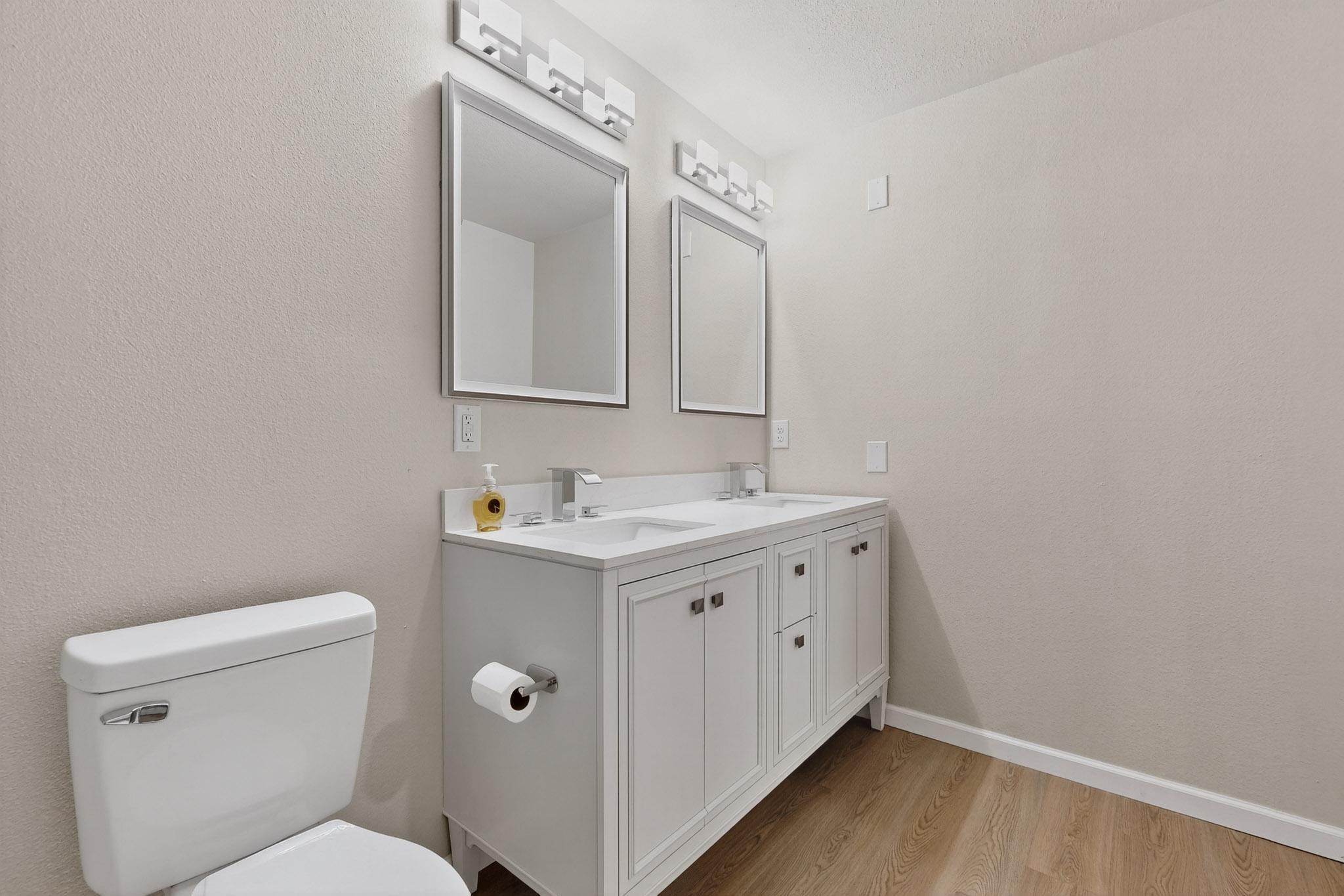 5001 Douglas Macarthur Road NE