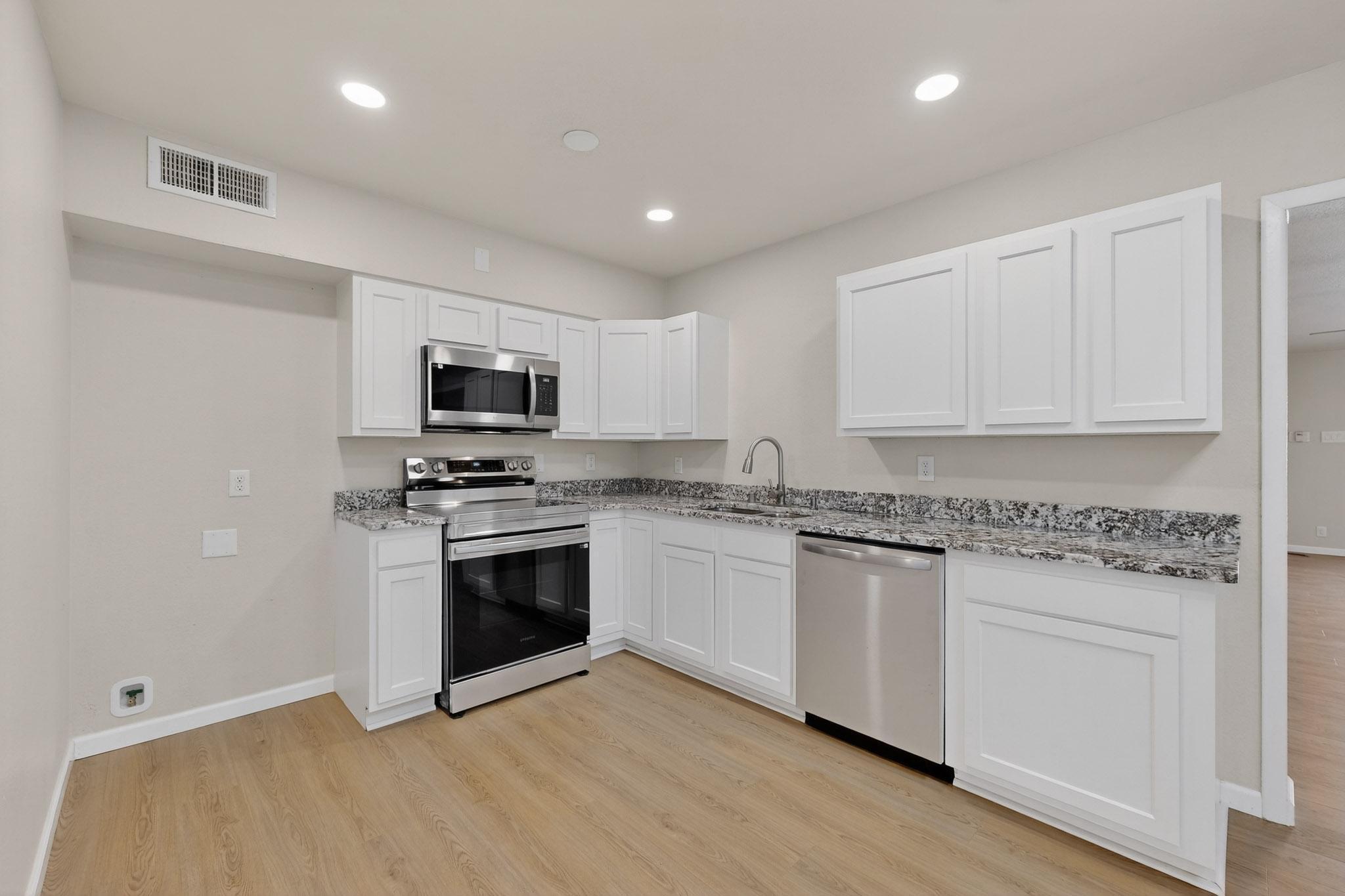 5001 Douglas Macarthur Road NE