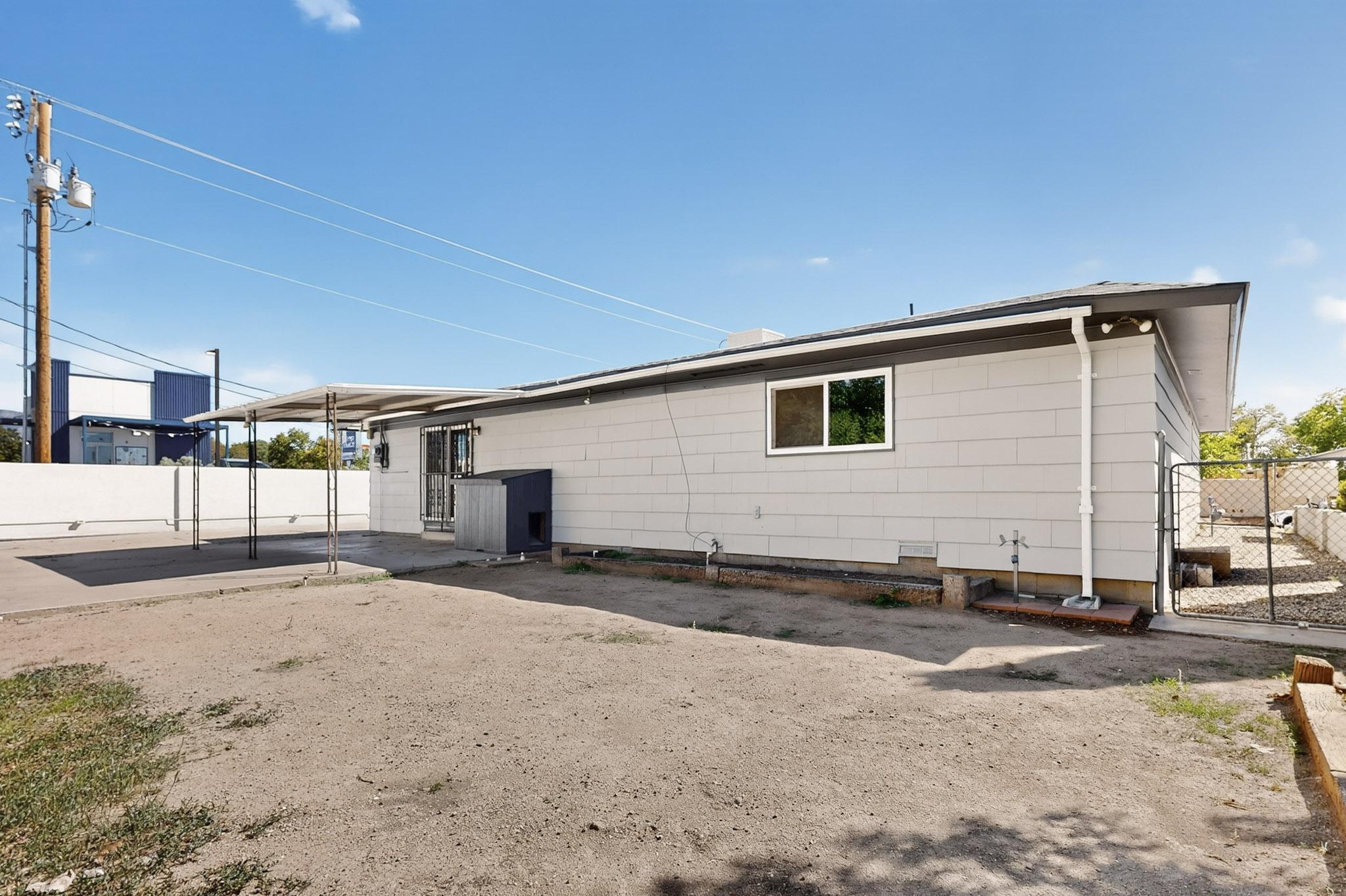 5001 Douglas Macarthur Road NE