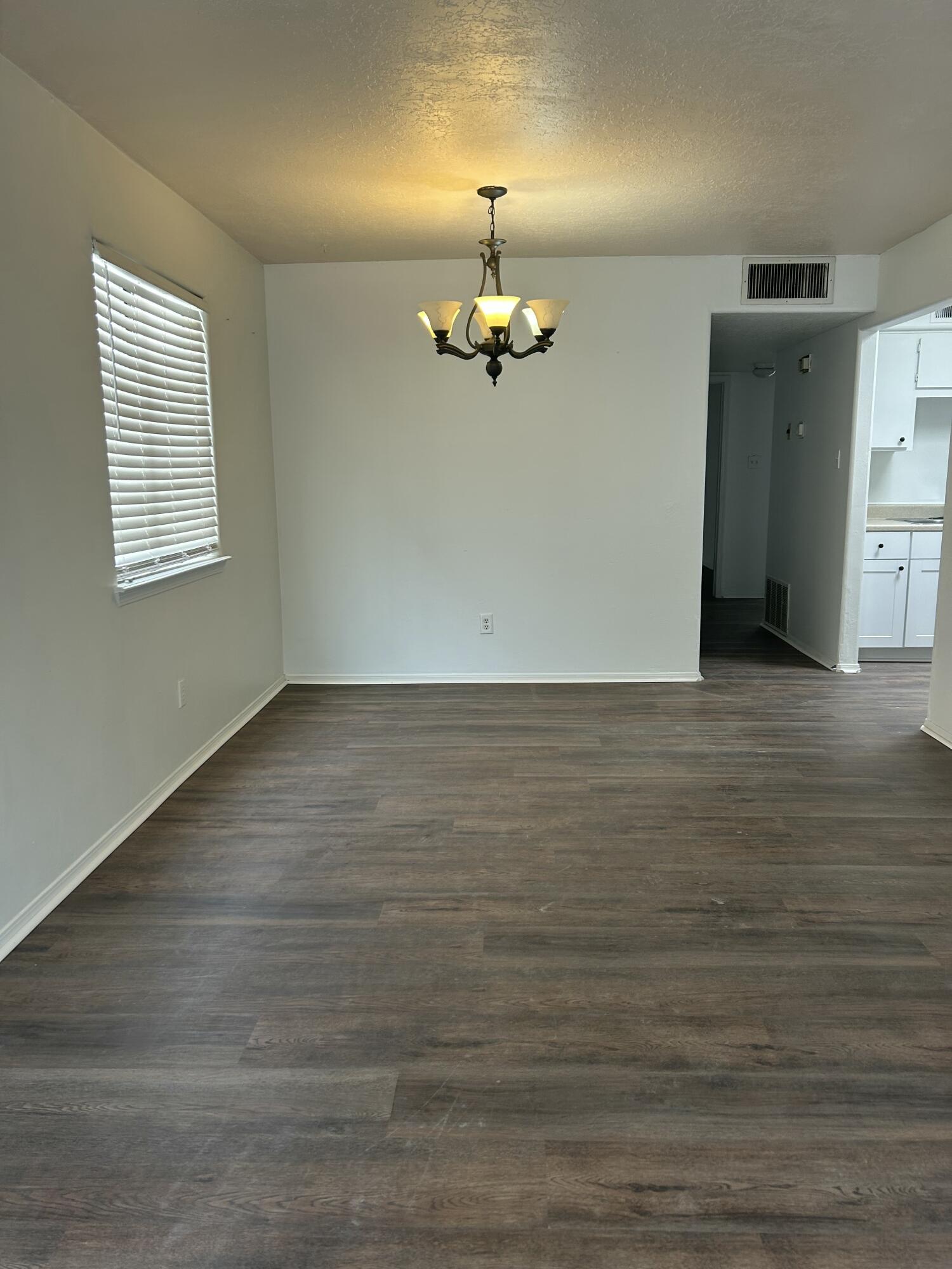 1100 &1102 10th Street SW