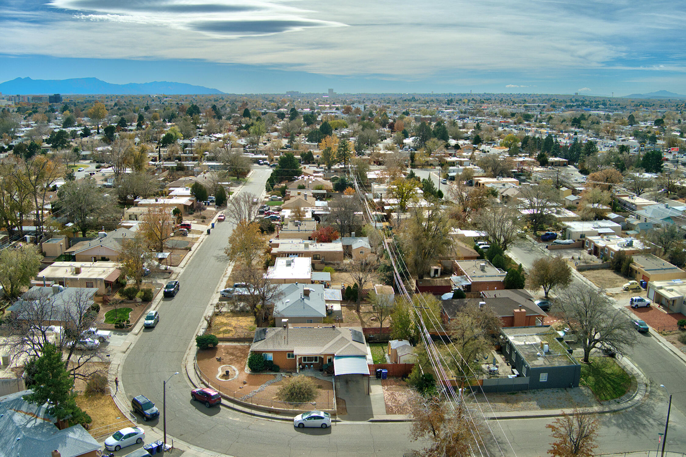 3217 La Veta Drive NE