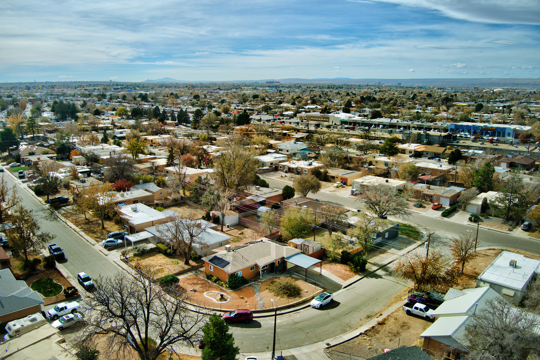 3217 La Veta Drive NE