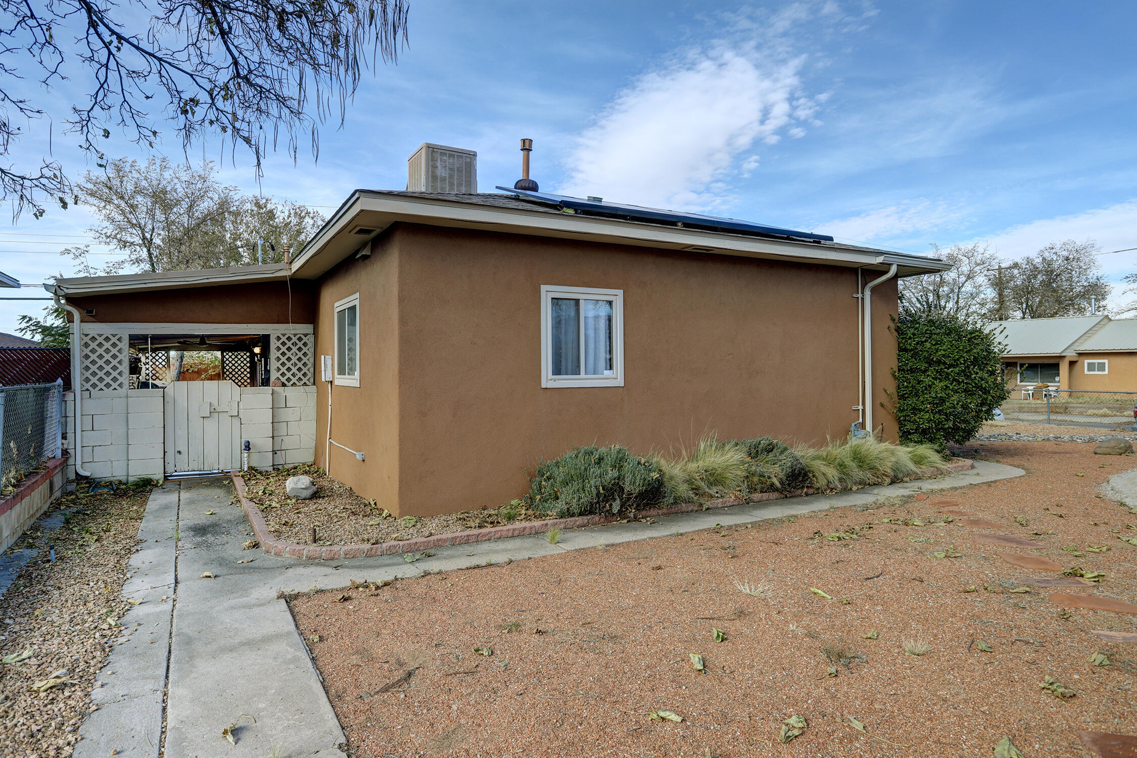 3217 La Veta Drive NE