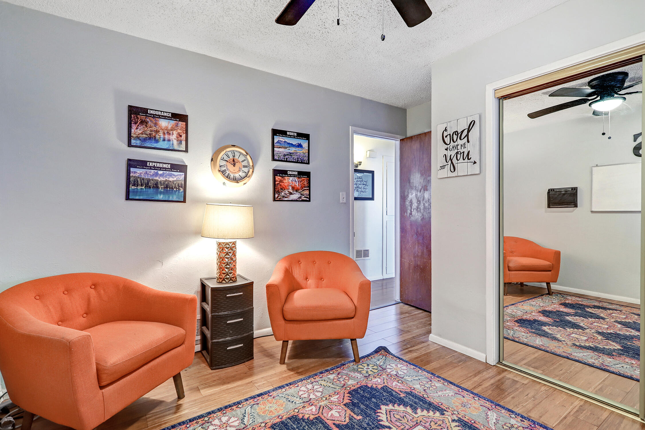 3217 La Veta Drive NE