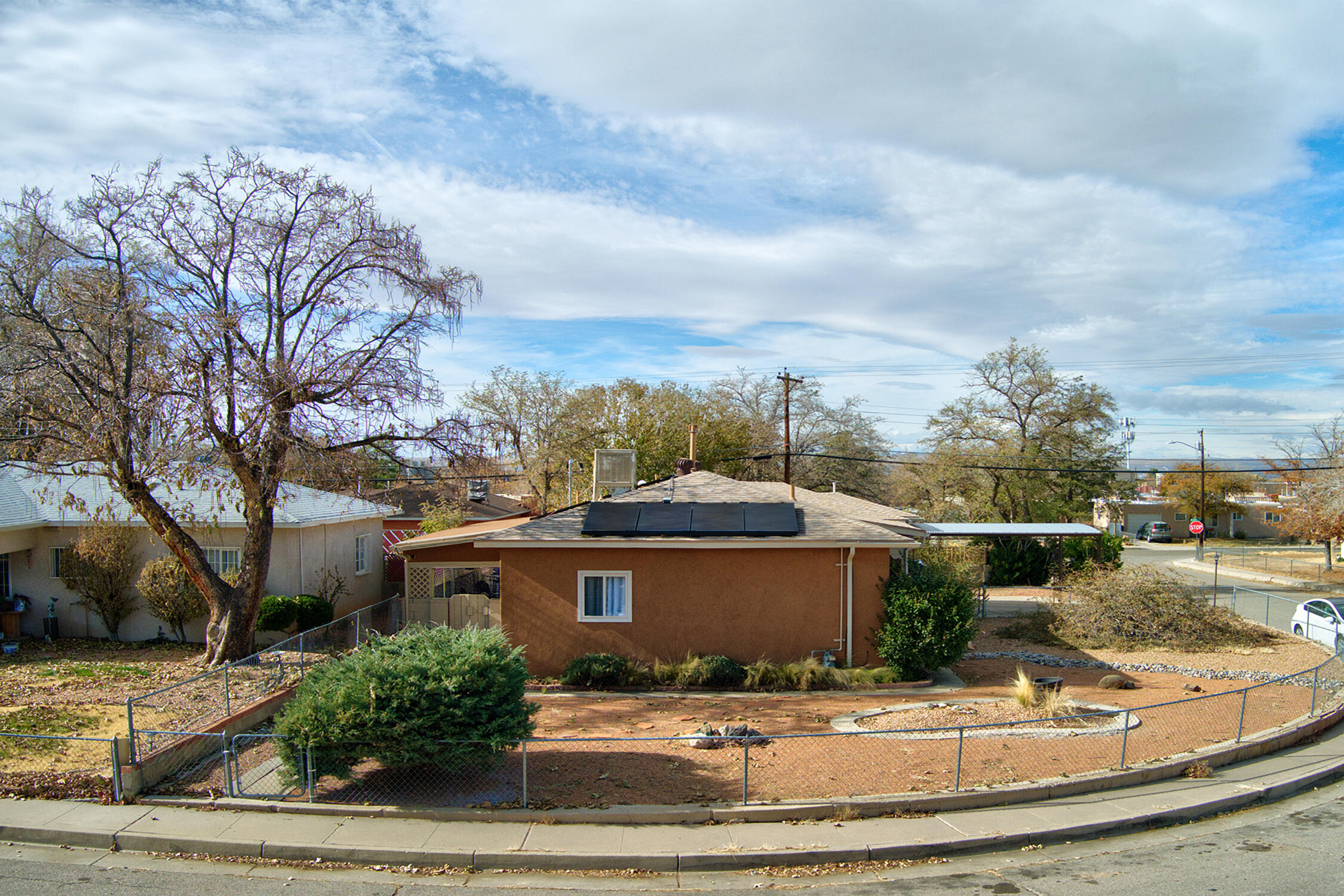 3217 La Veta Drive NE