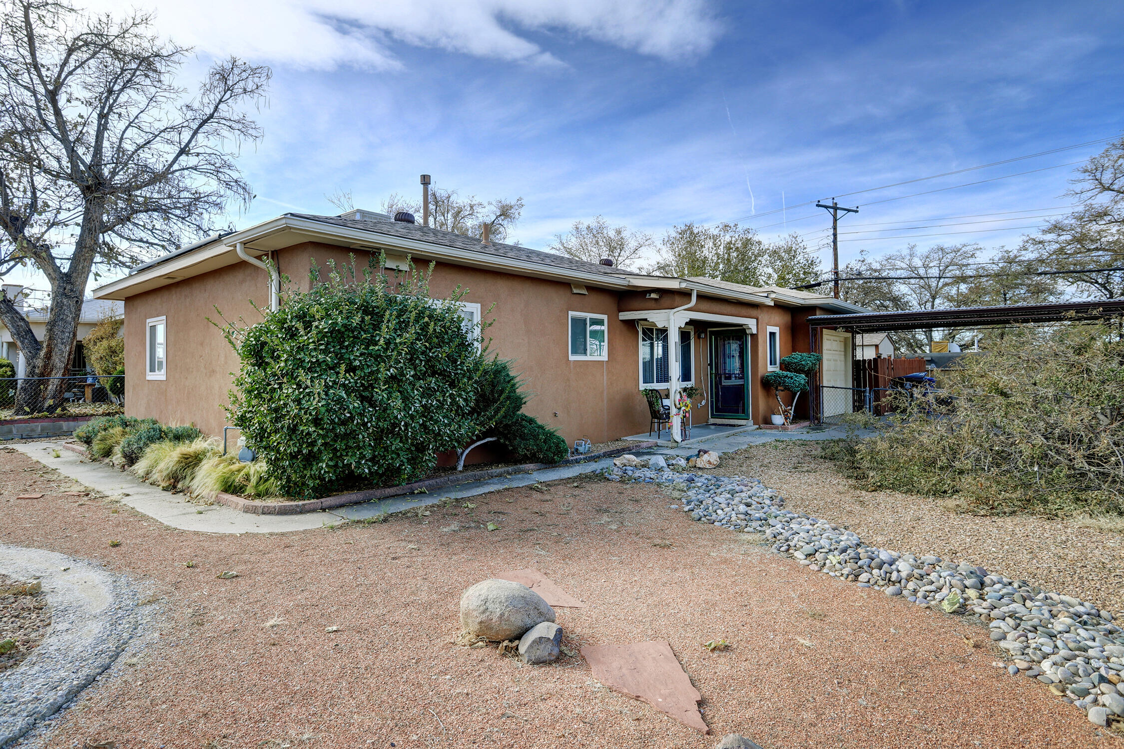 3217 La Veta Drive NE