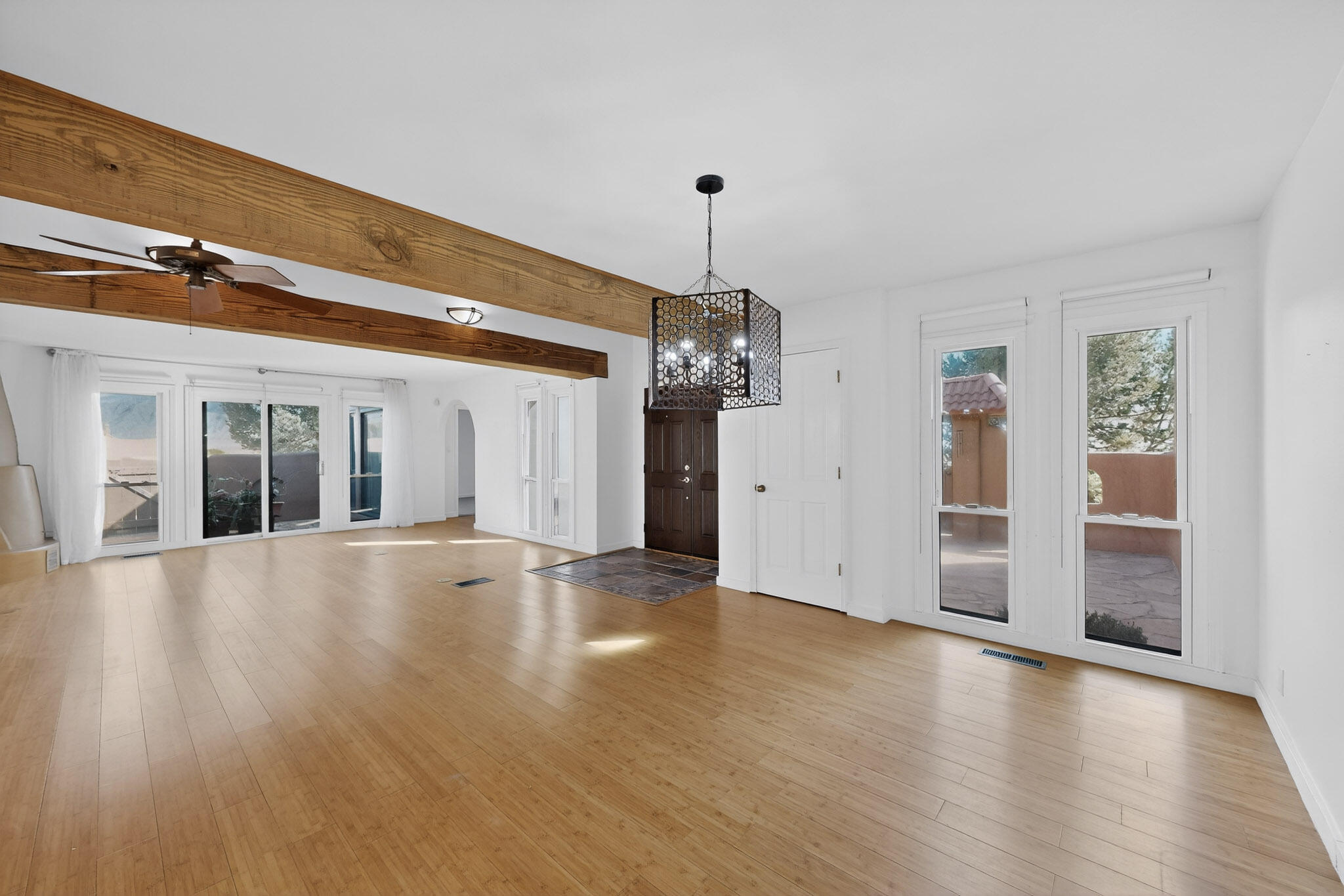 3 Zuni Trail N
