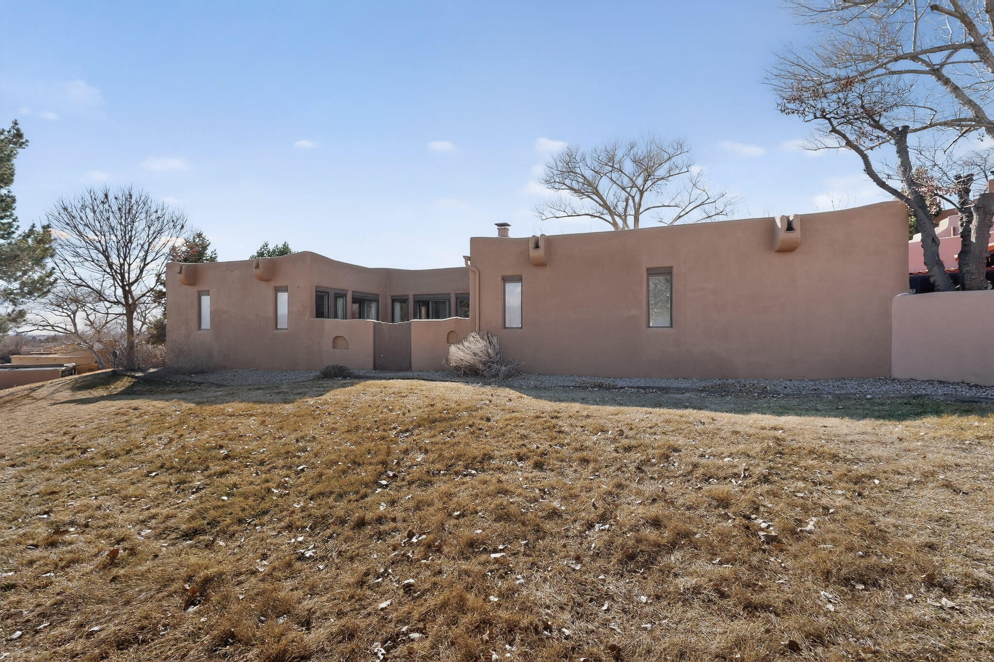 3 Zuni Trail N