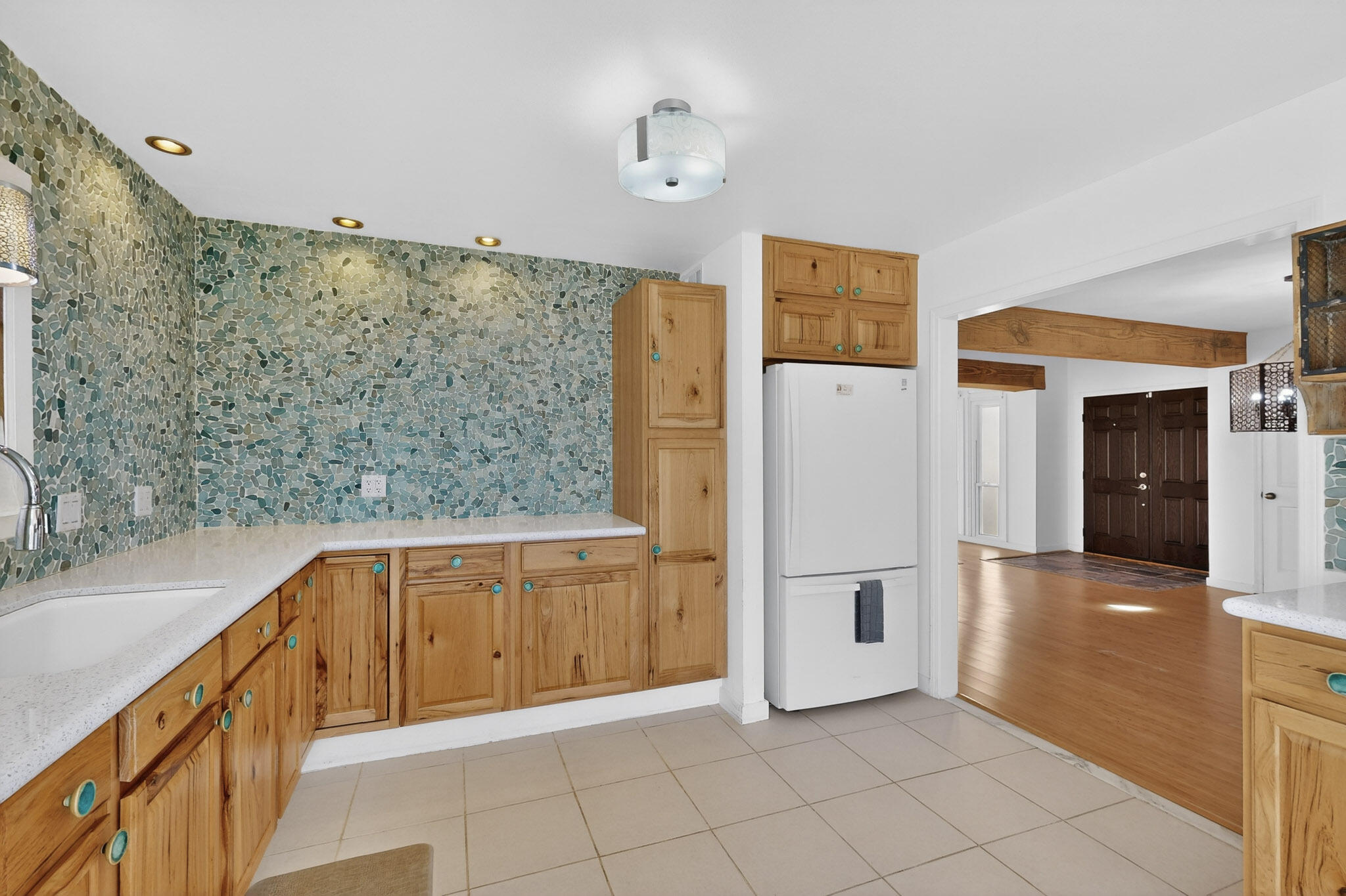 3 Zuni Trail N
