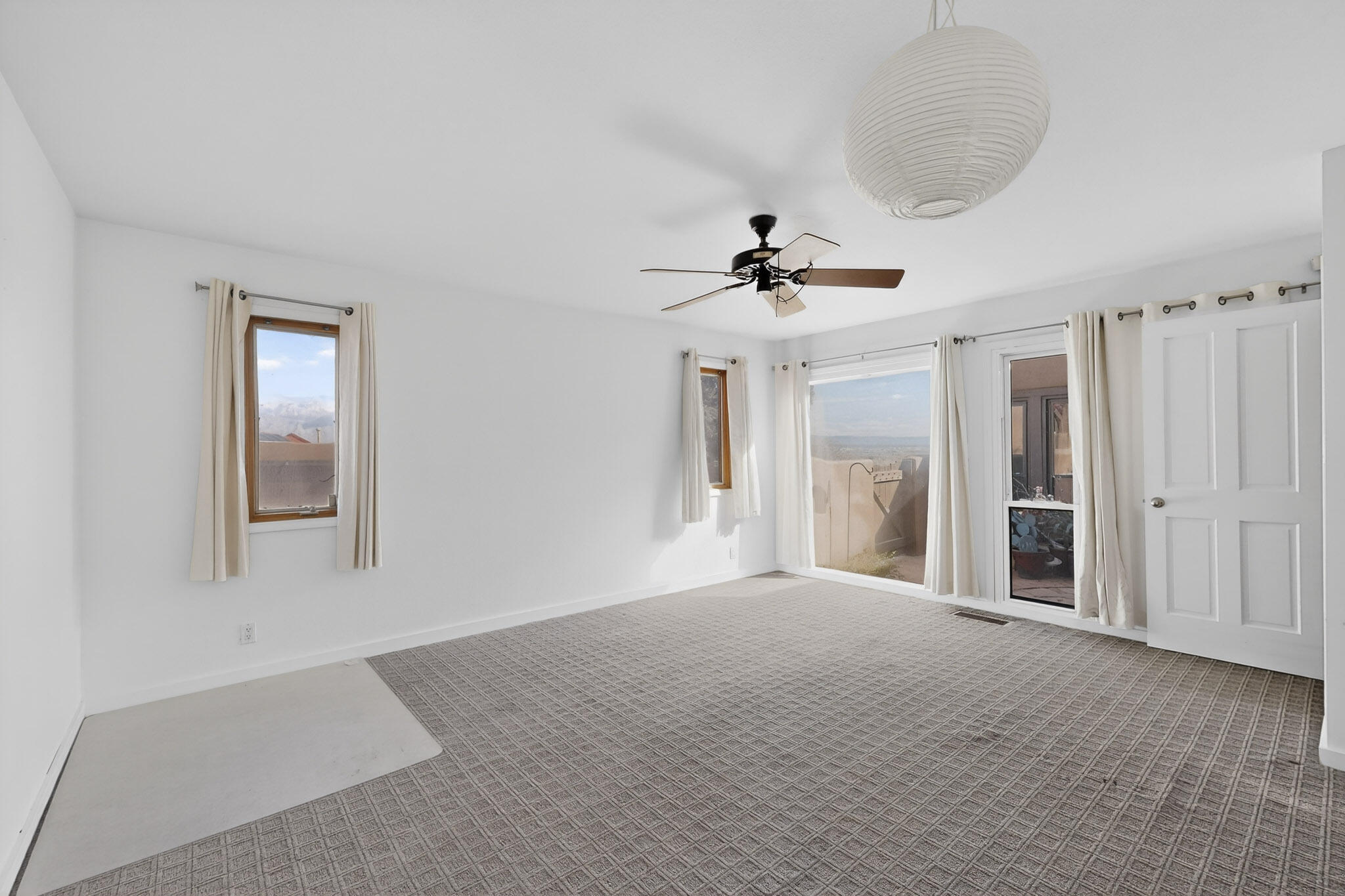 3 Zuni Trail N