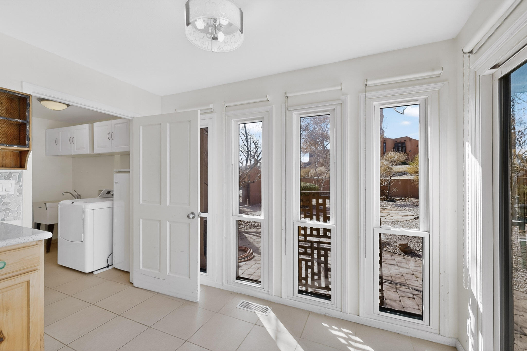 3 Zuni Trail N