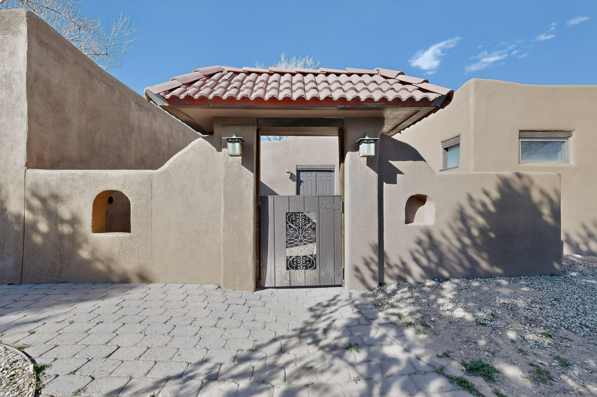 3 Zuni Trail N