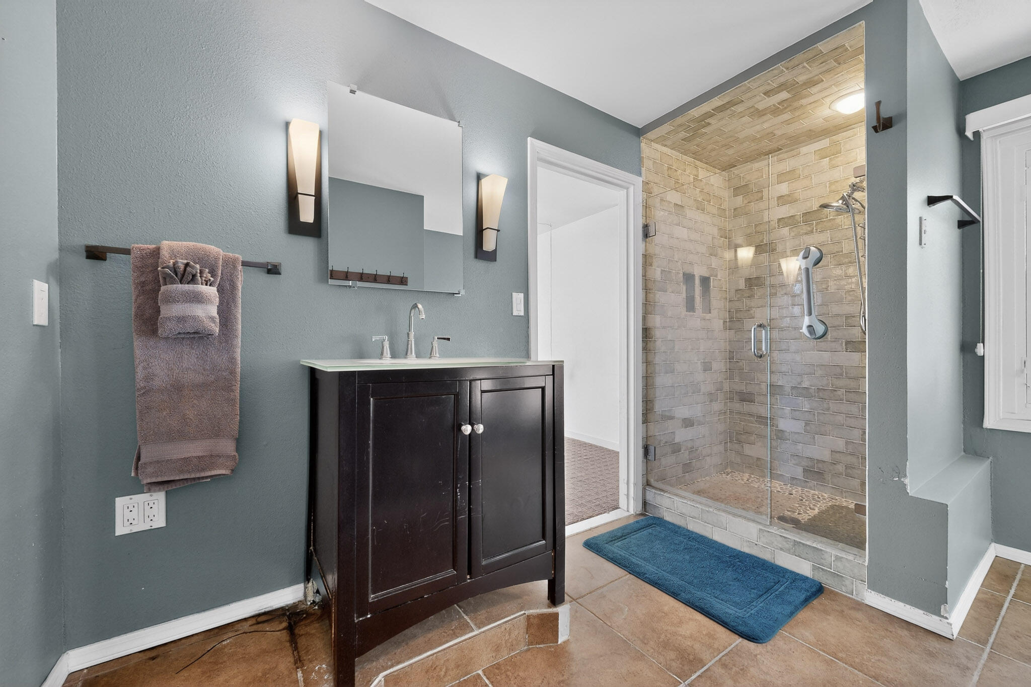3 Zuni Trail N