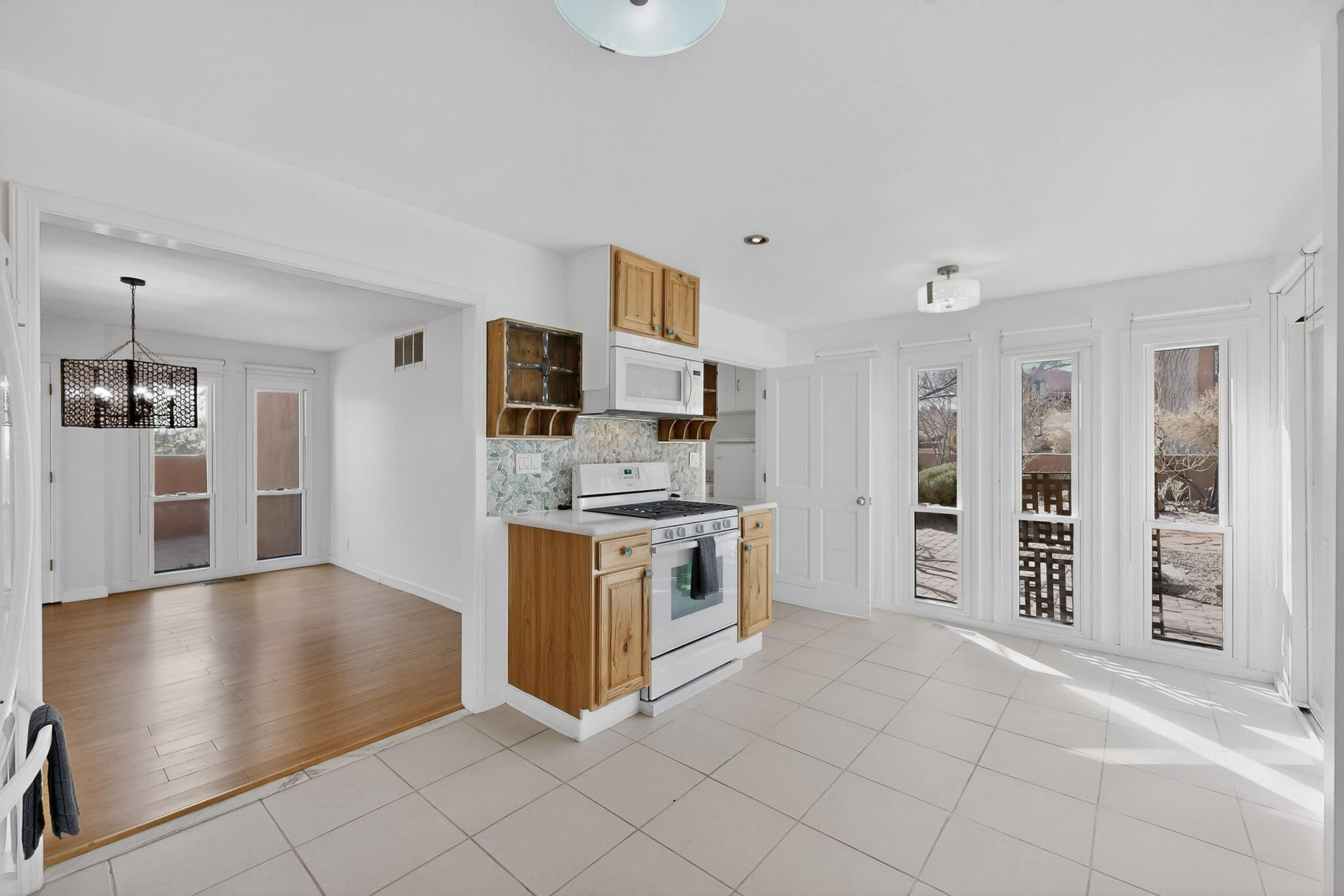 3 Zuni Trail N