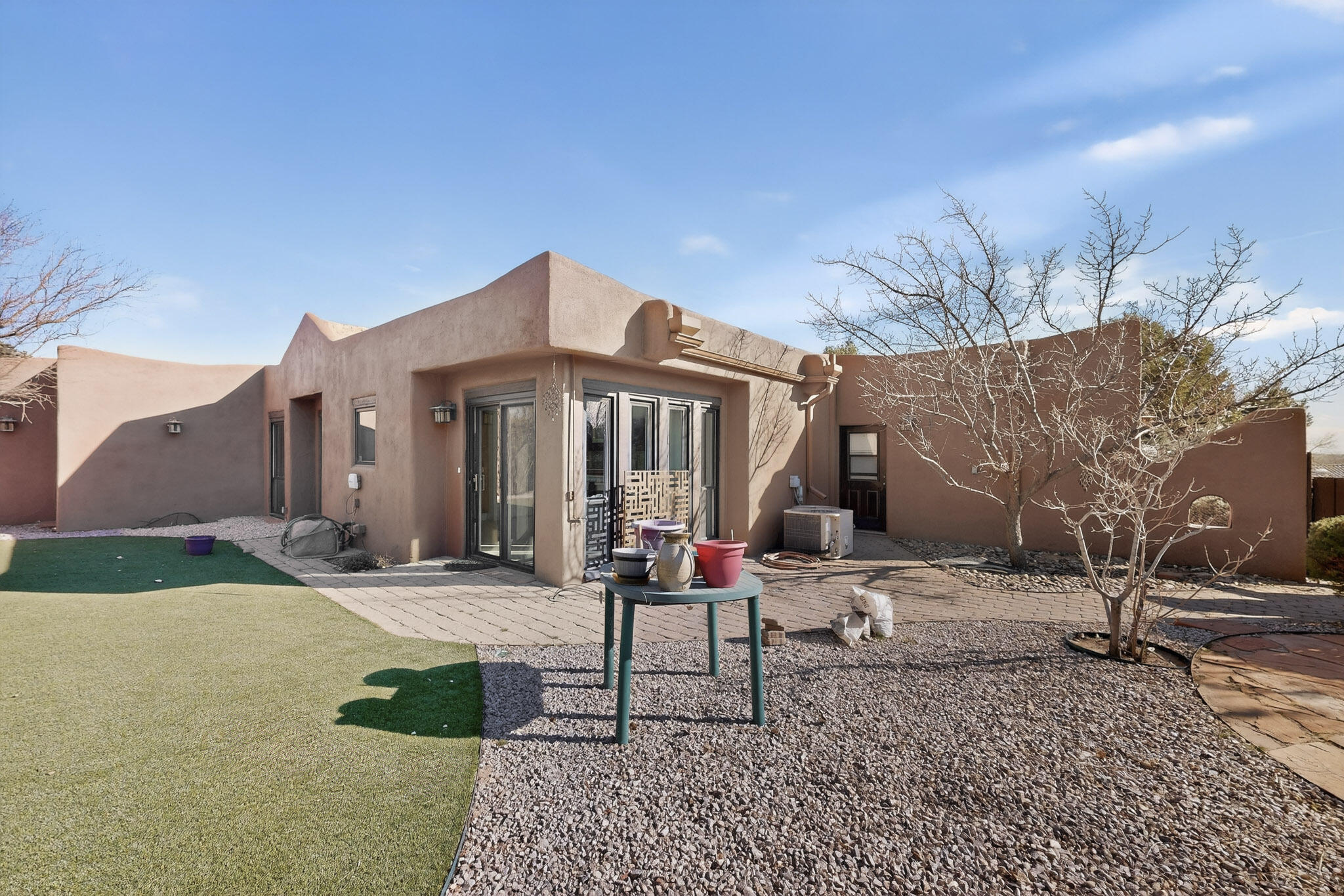 3 Zuni Trail N