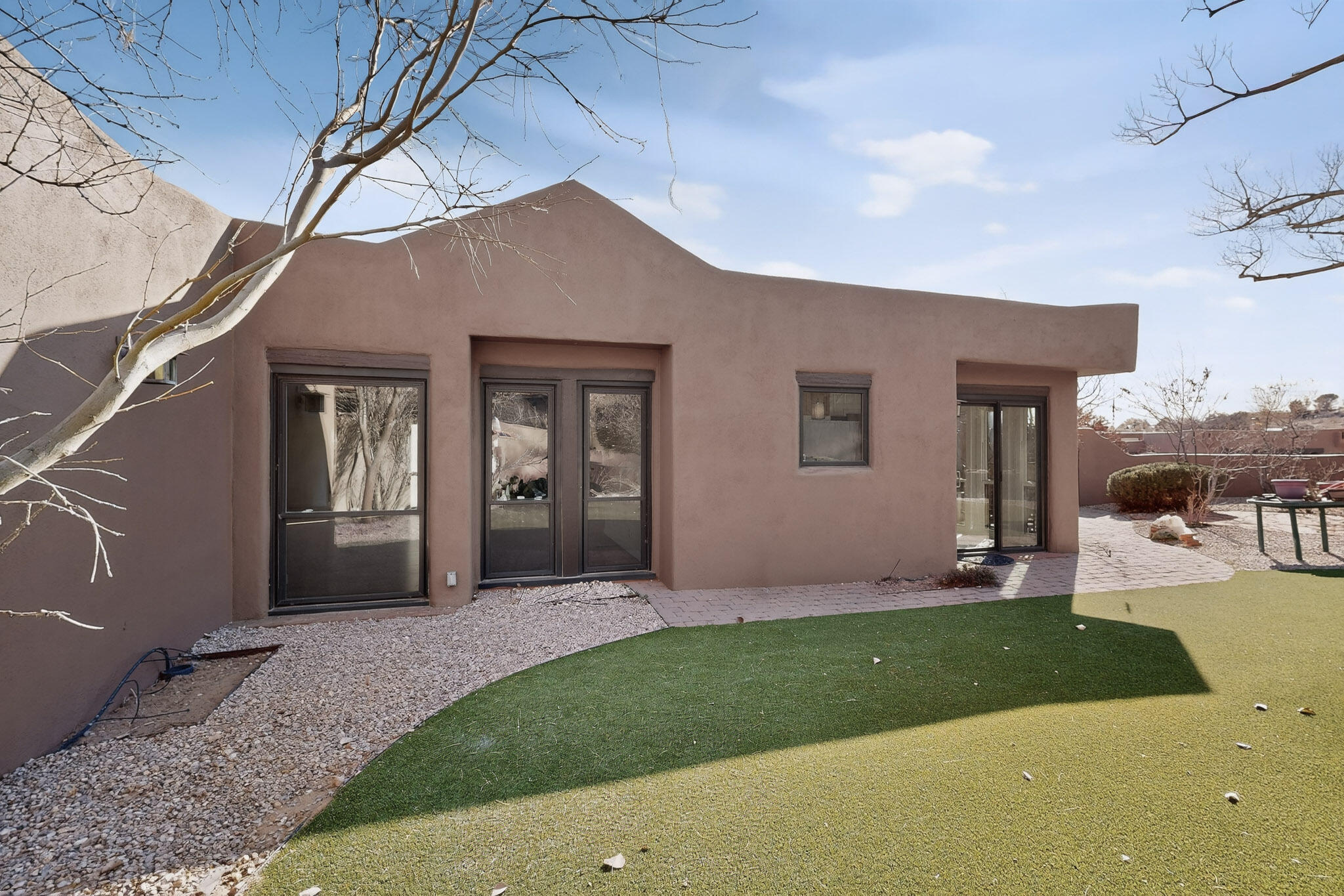 3 Zuni Trail N