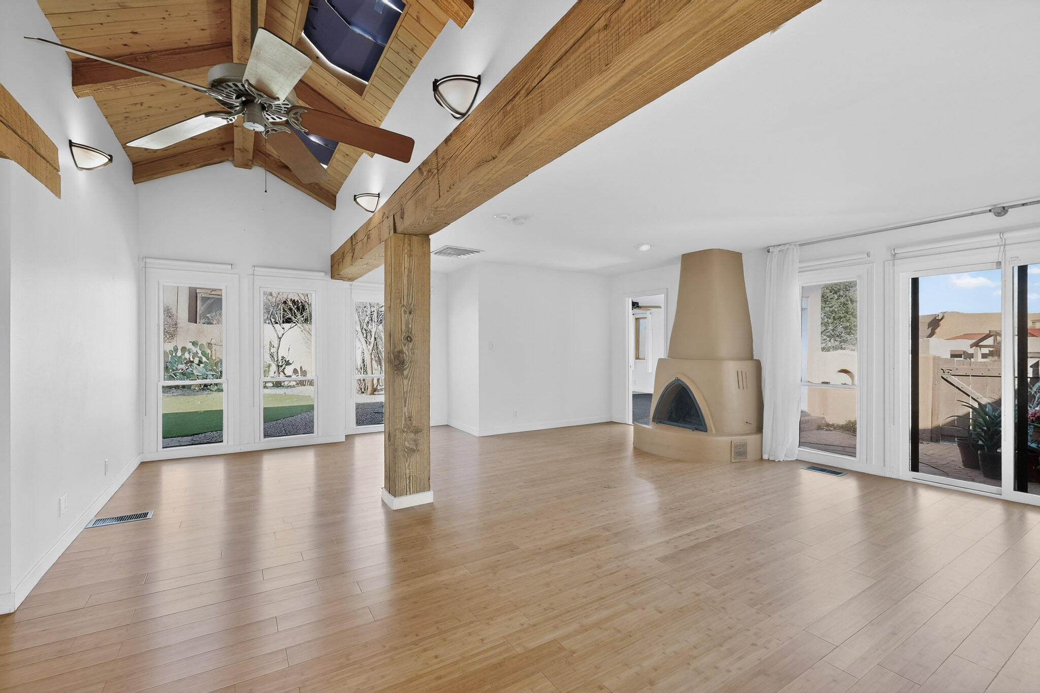 3 Zuni Trail N