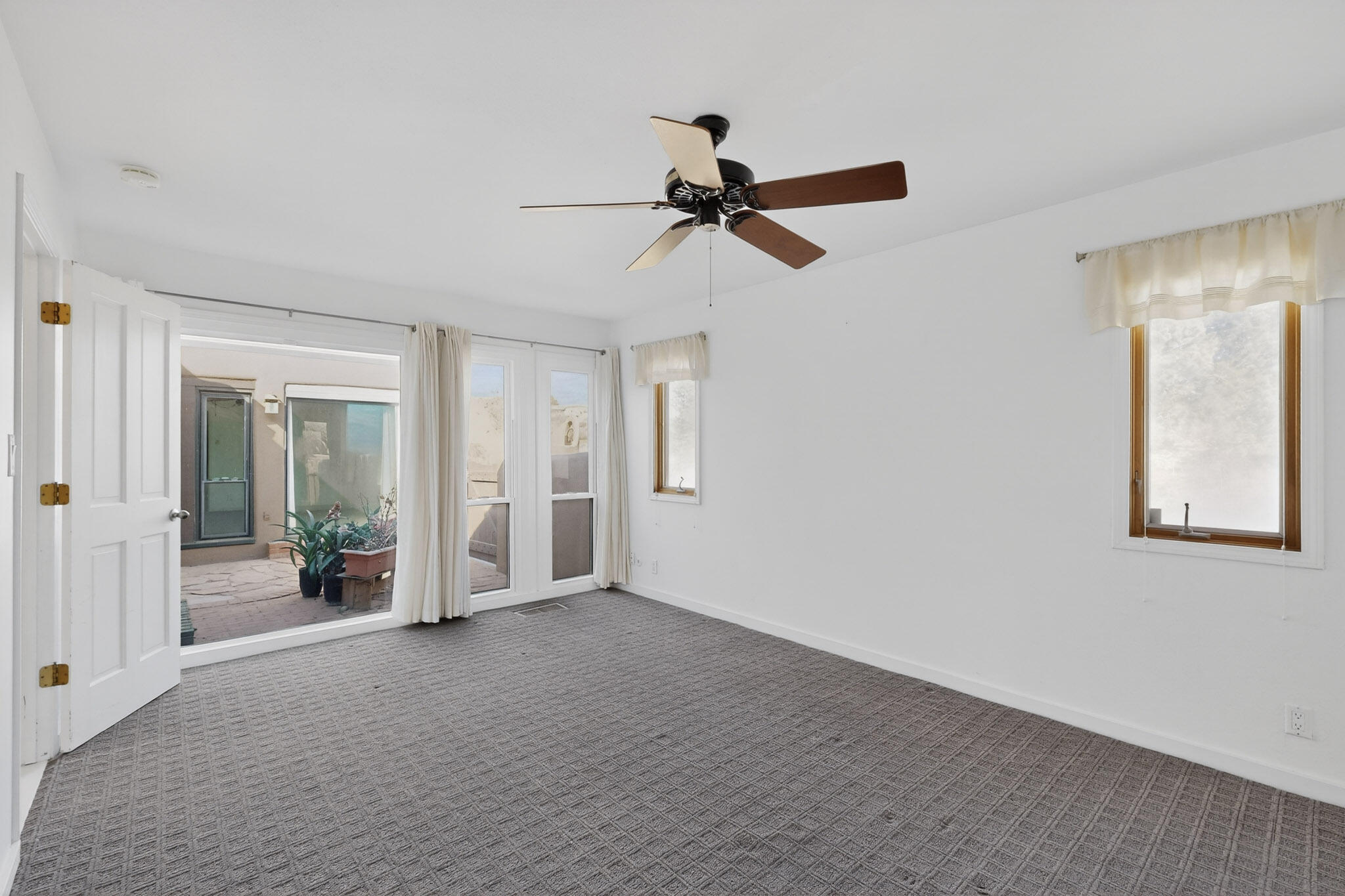 3 Zuni Trail N
