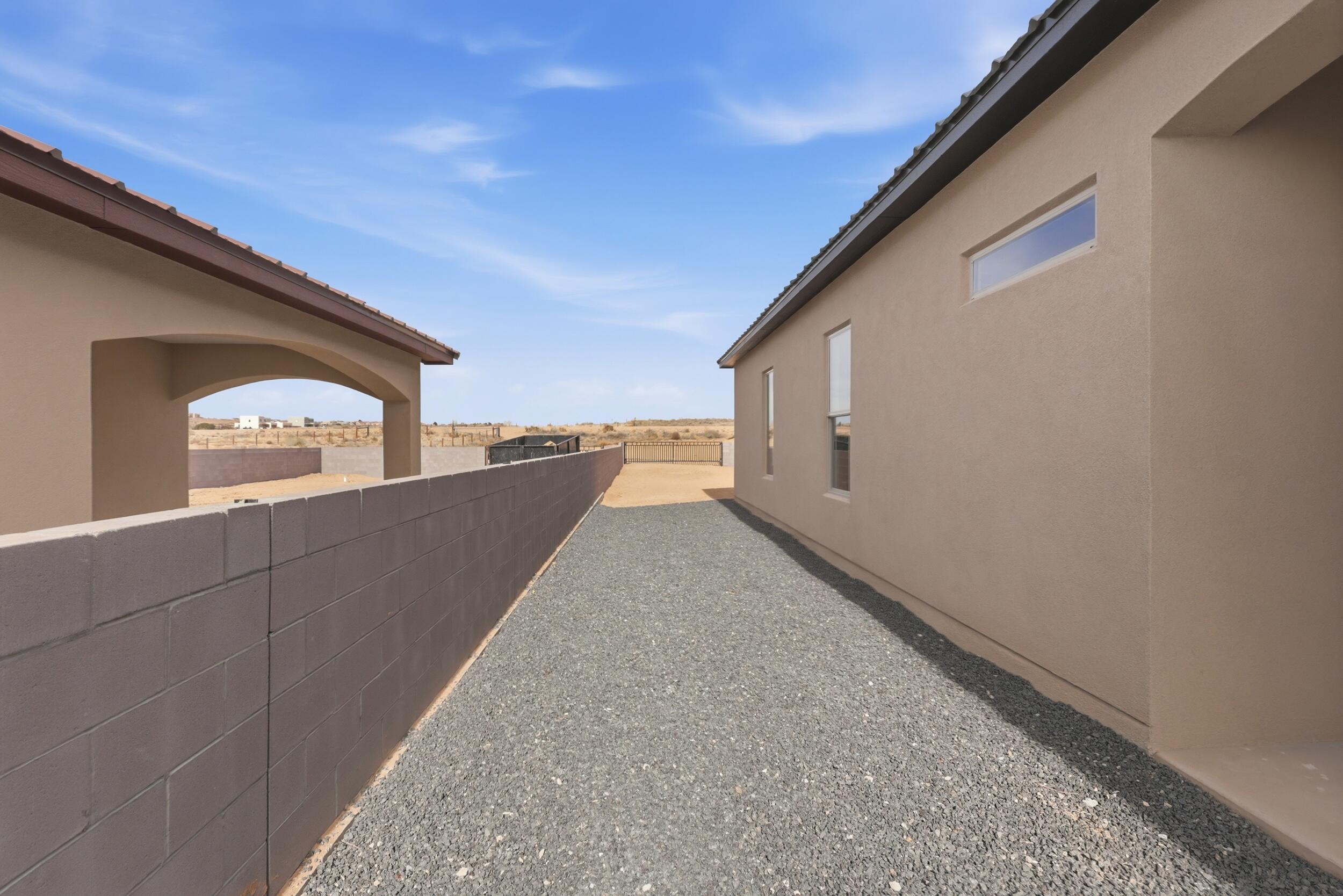 1603 Tulip Road SE
