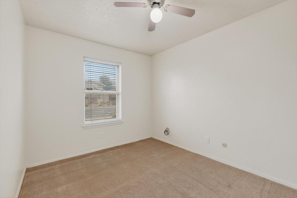 8228 Otero Avenue NE