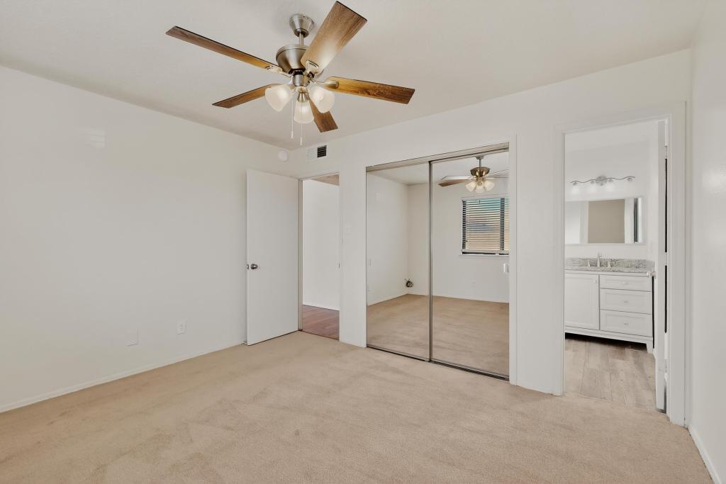 8228 Otero Avenue NE