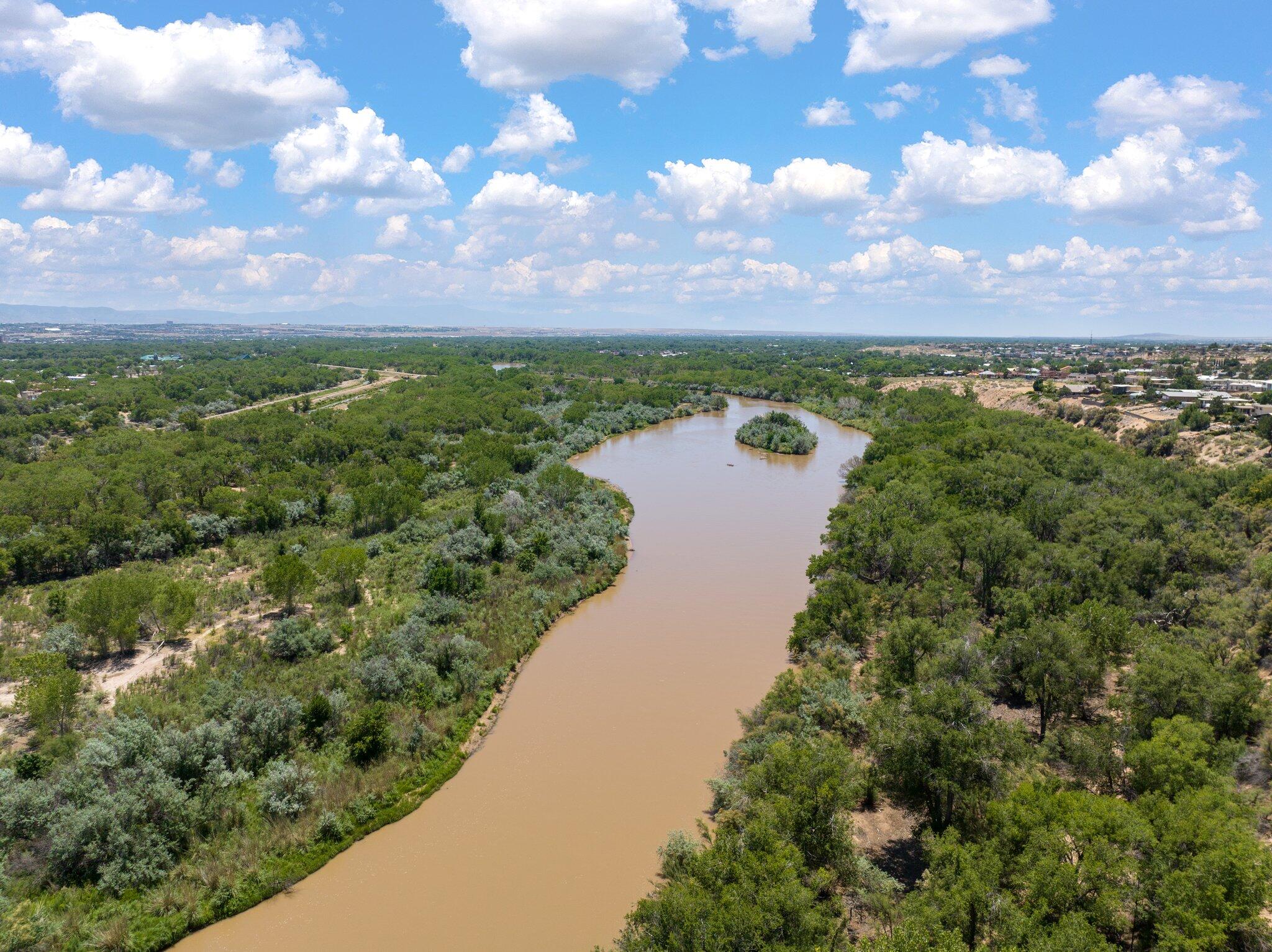 1604 Bluffside Place NW