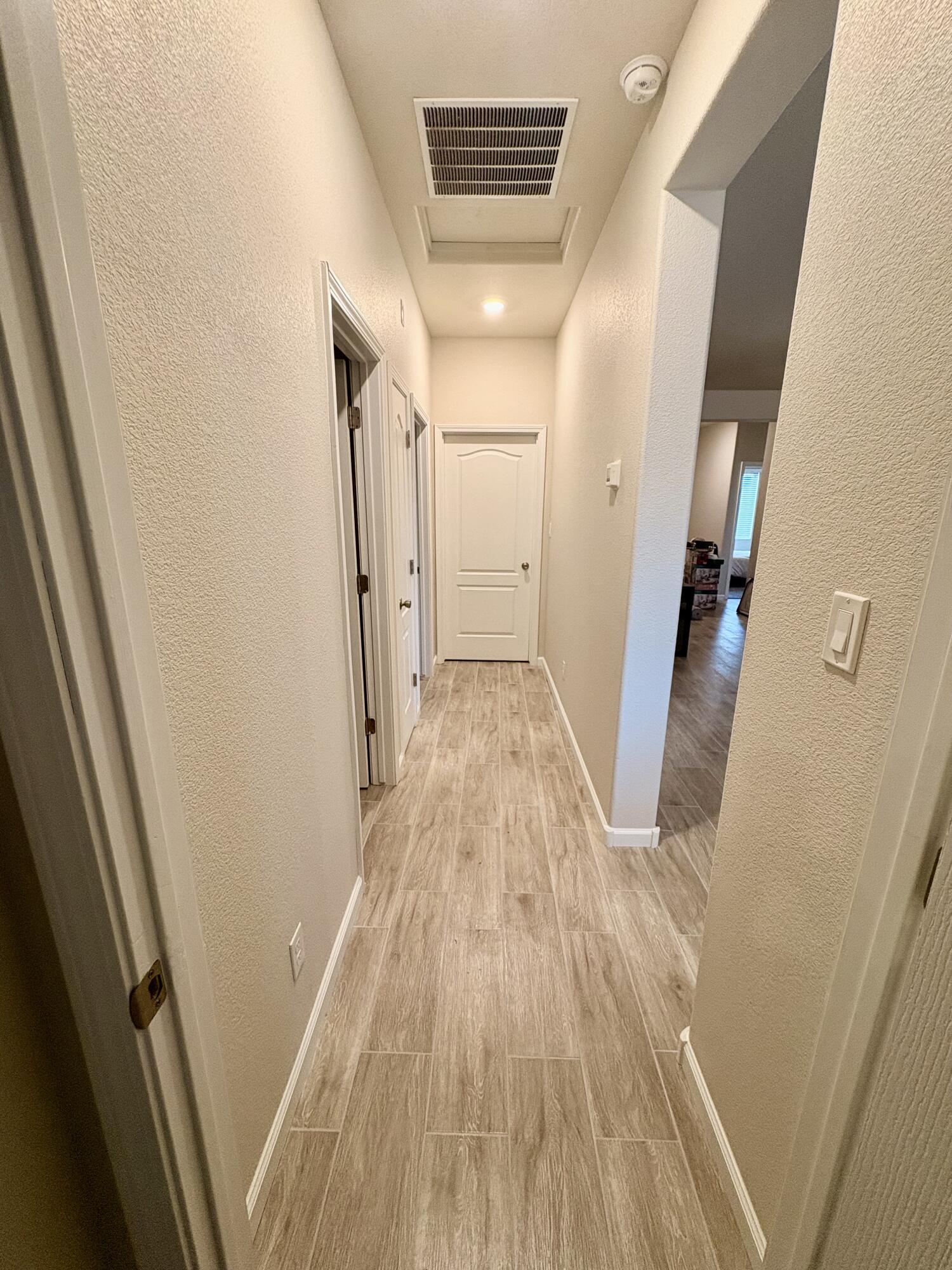 3409 Oregon Trail Road NE