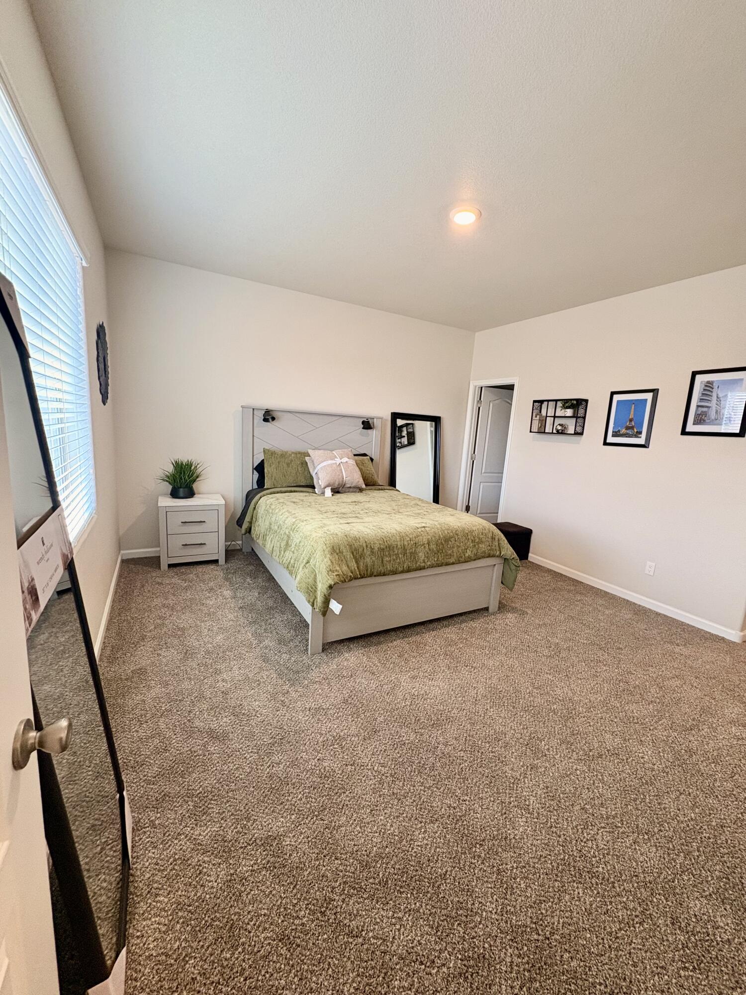 3409 Oregon Trail Road NE