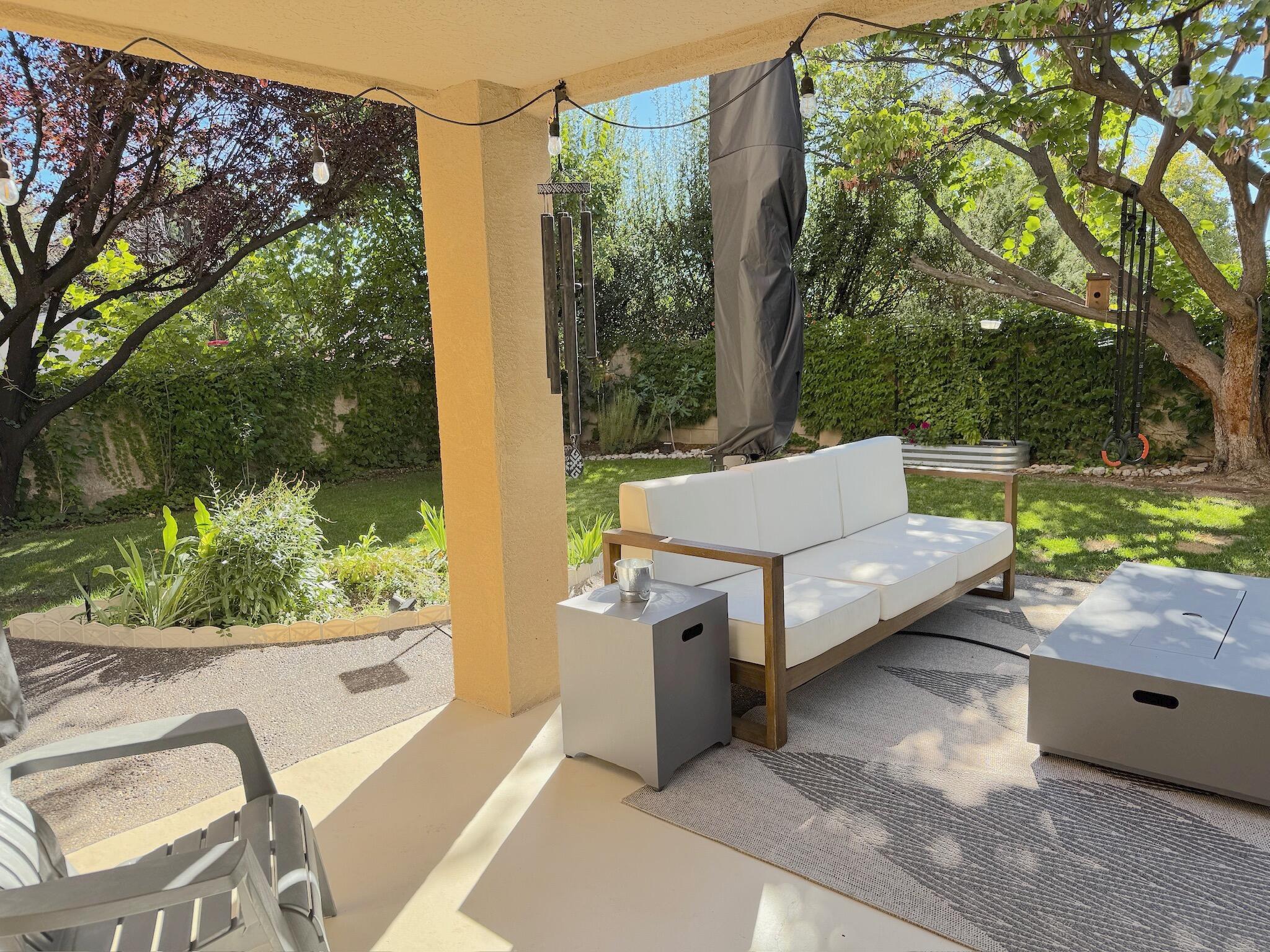 6119 Bancroft Court NE