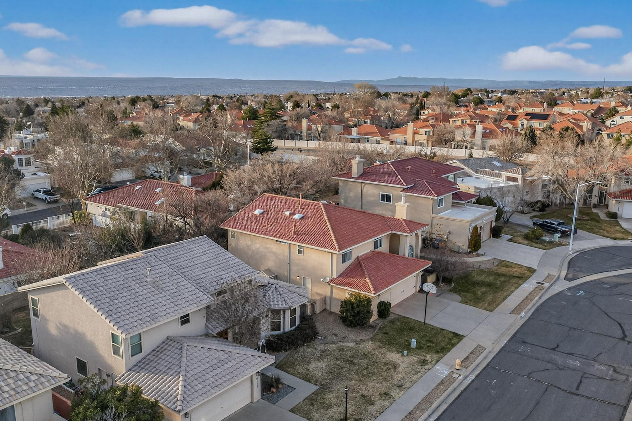 6119 Bancroft Court NE