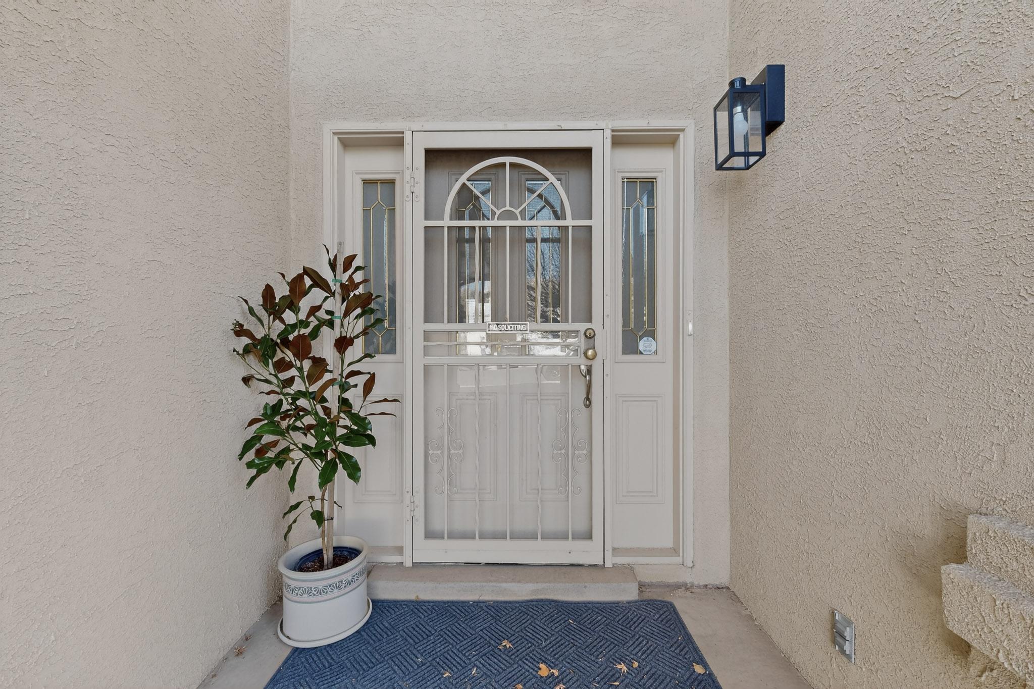 6119 Bancroft Court NE