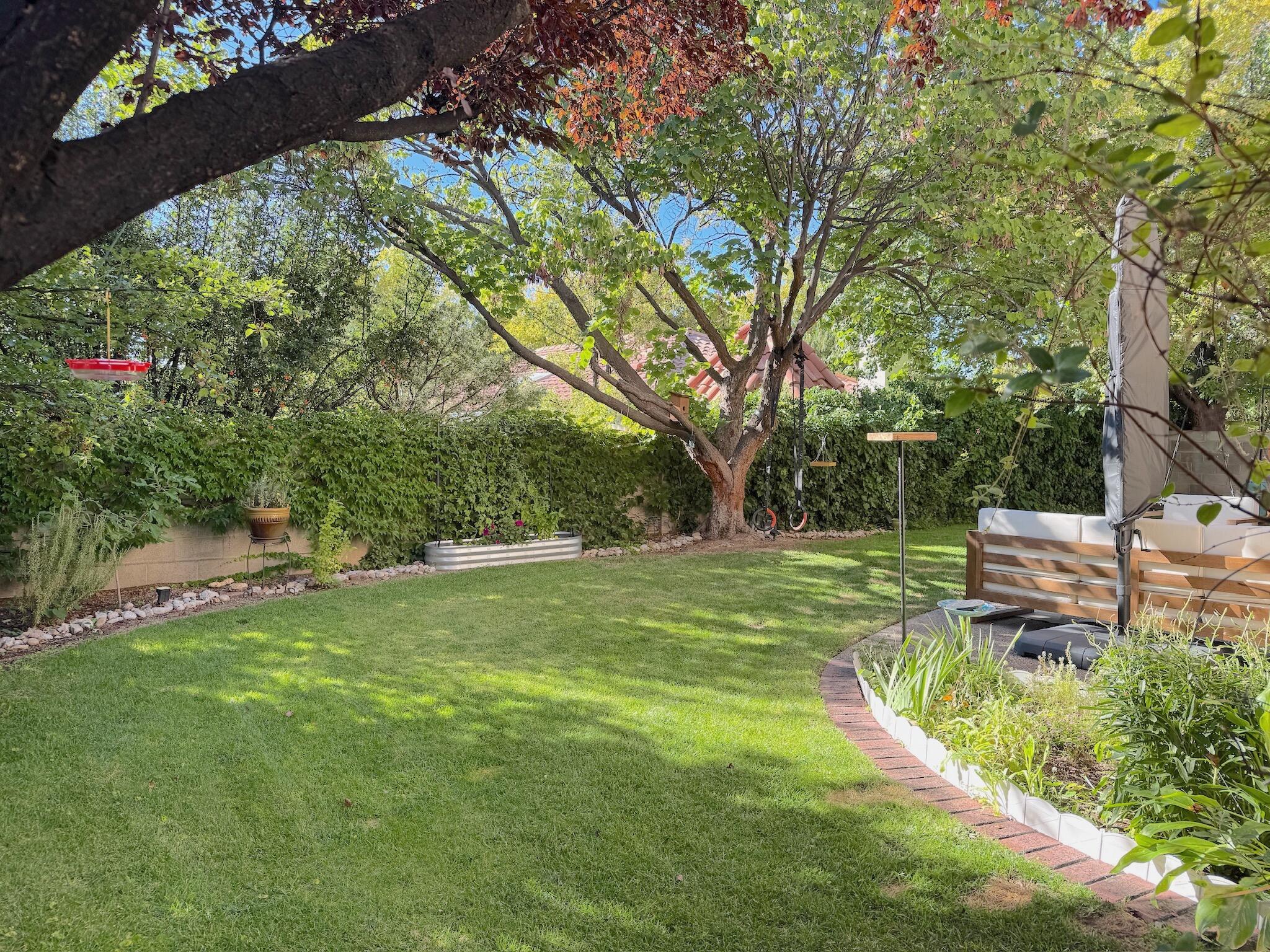 6119 Bancroft Court NE