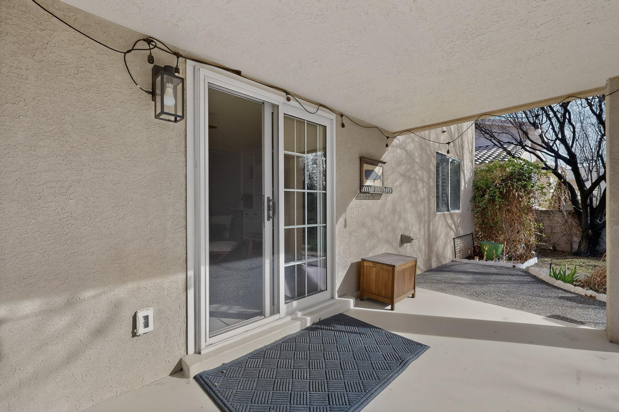 6119 Bancroft Court NE