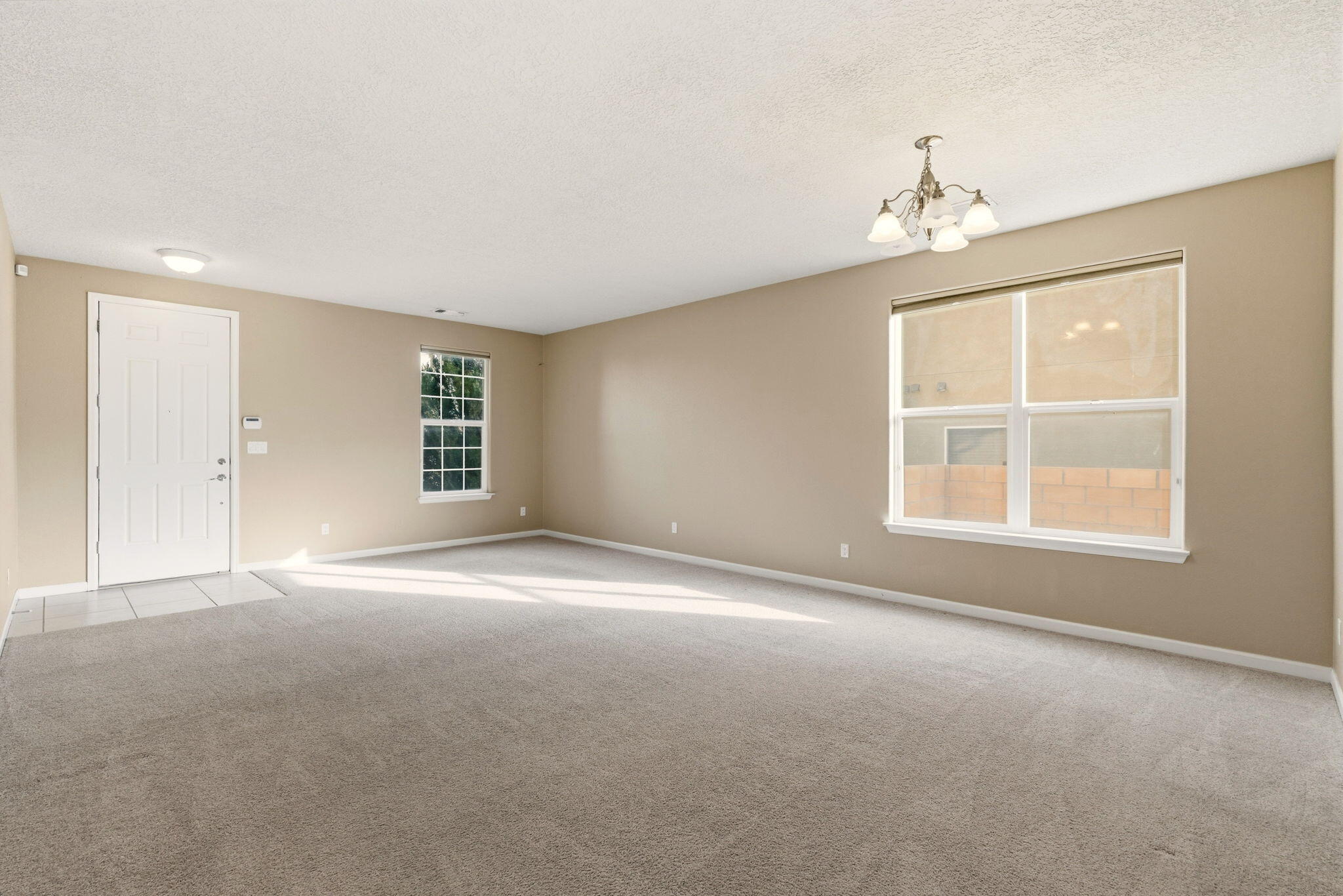 213 Paseo Vista Loop NE