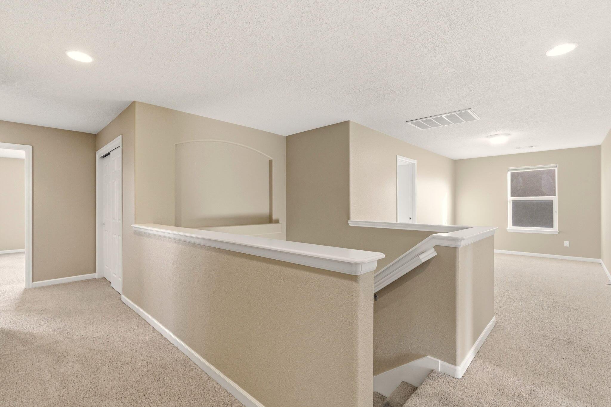 213 Paseo Vista Loop NE